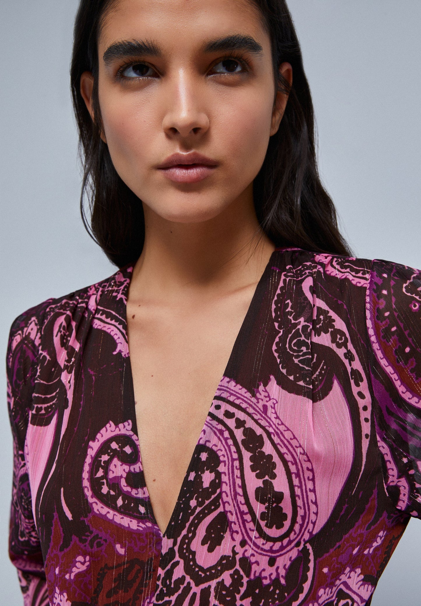 PAISLEY DRESS WITH OPENINGS