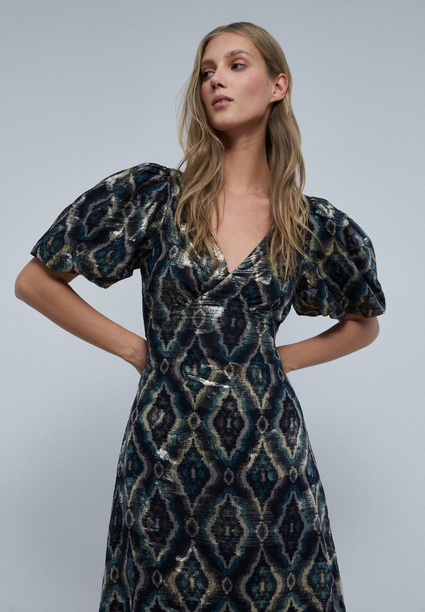 MIDI DRESS WITH PUFF SLEEVES