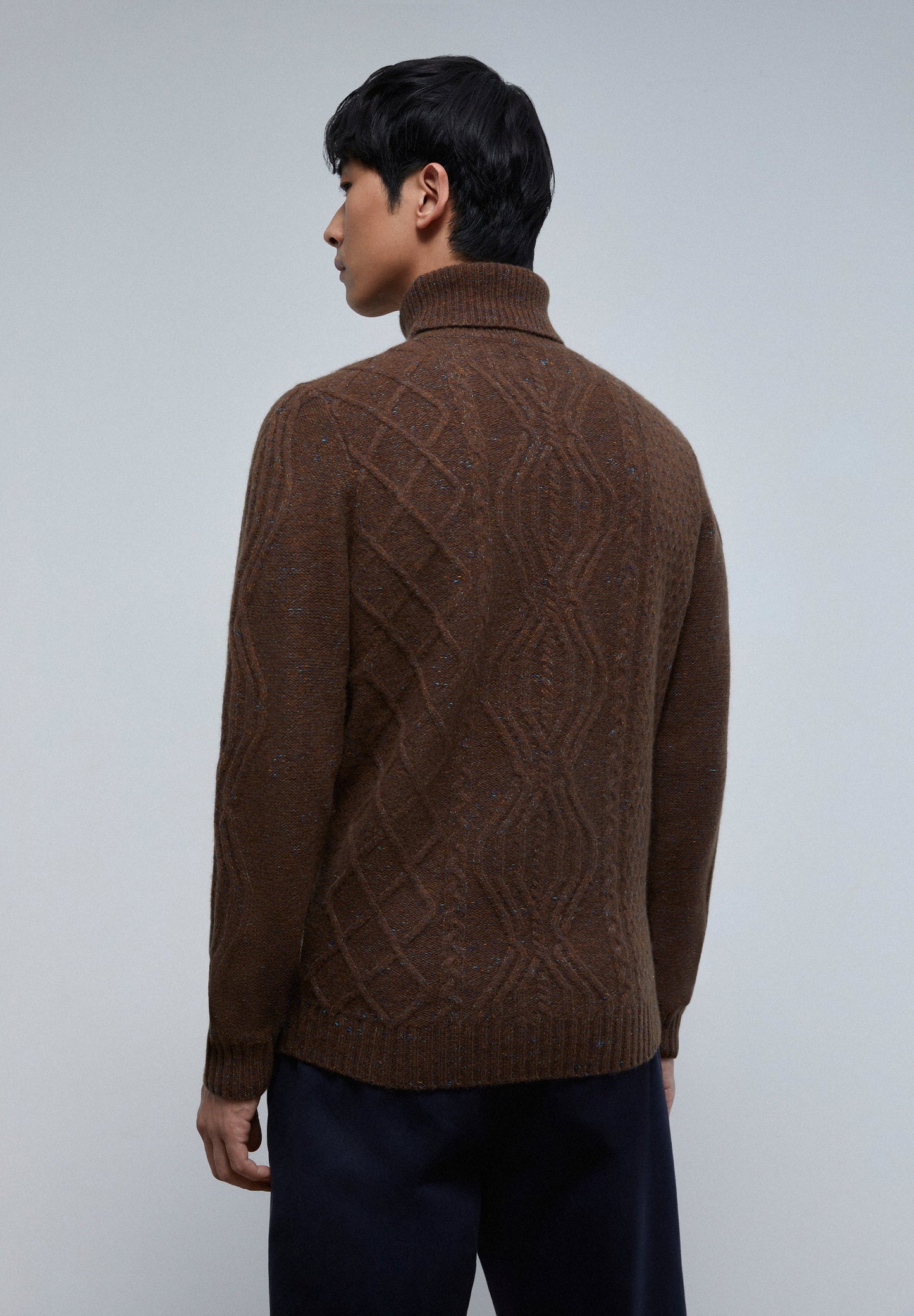 MERINO WOOL TURN-DOWN COLLAR SWEATER
