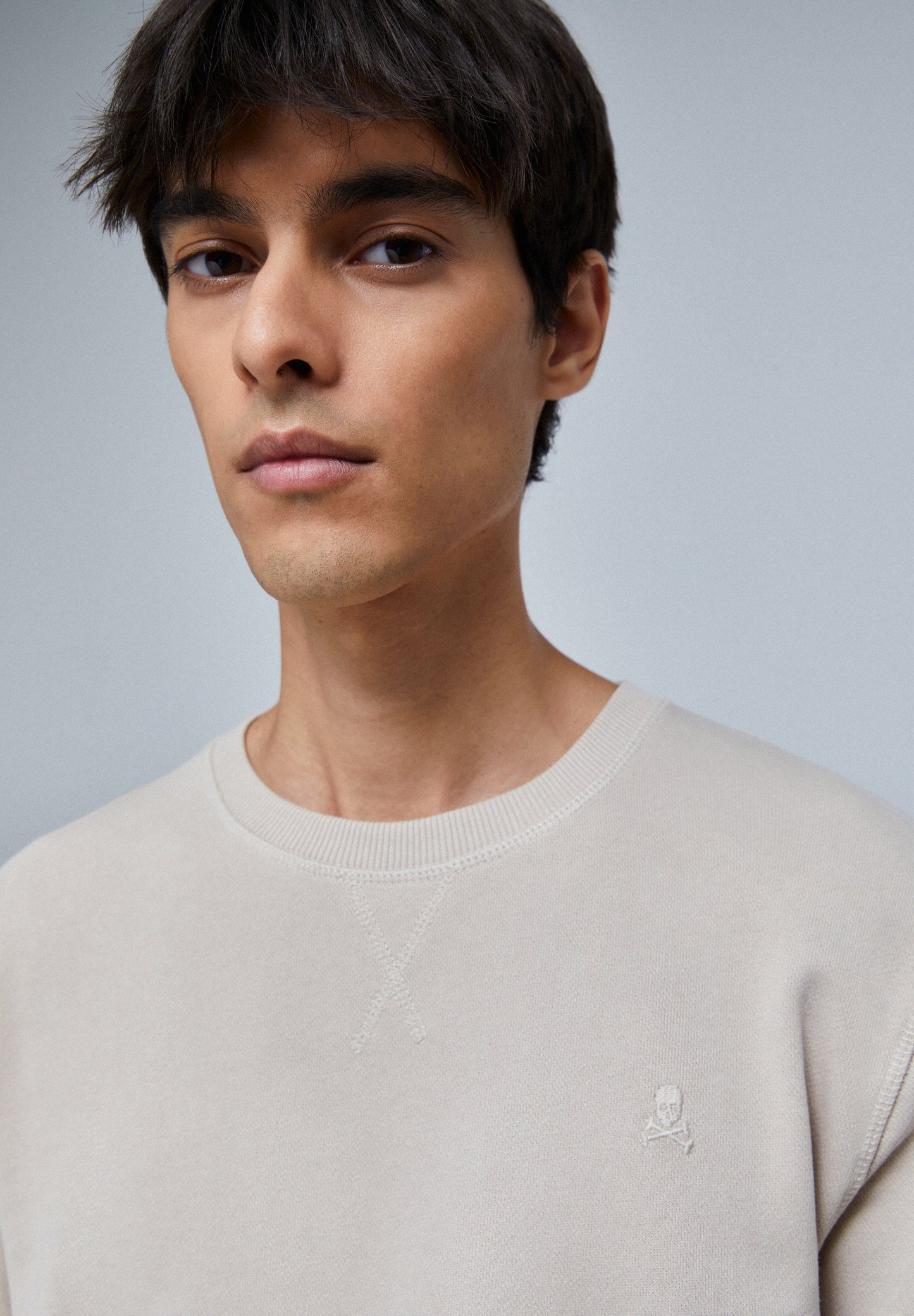 BASIC SKULL SWEATSHIRT