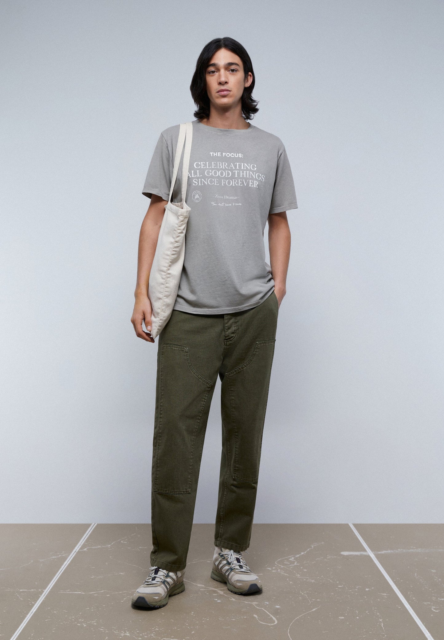 T-SHIRT WITH SLOGAN PRINT ON THE FRONT