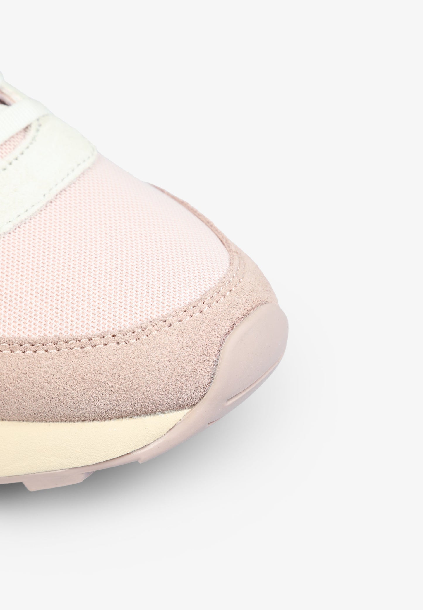 METALLIC DETAIL SNEAKERS