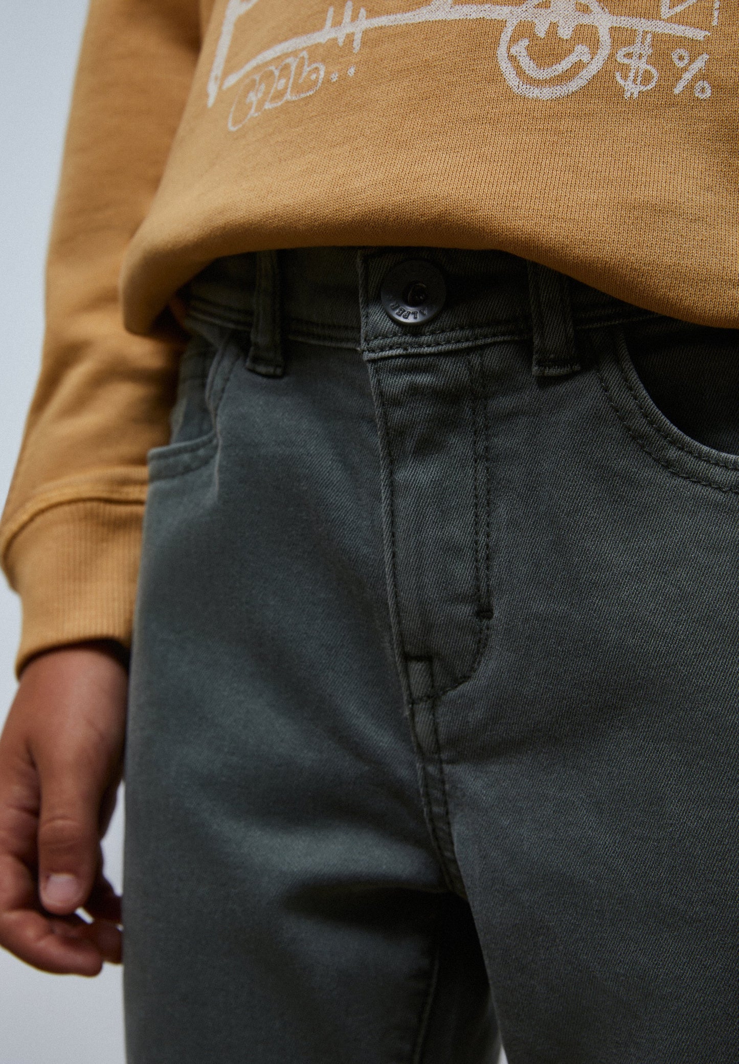 FIVE-POCKET TROUSERS