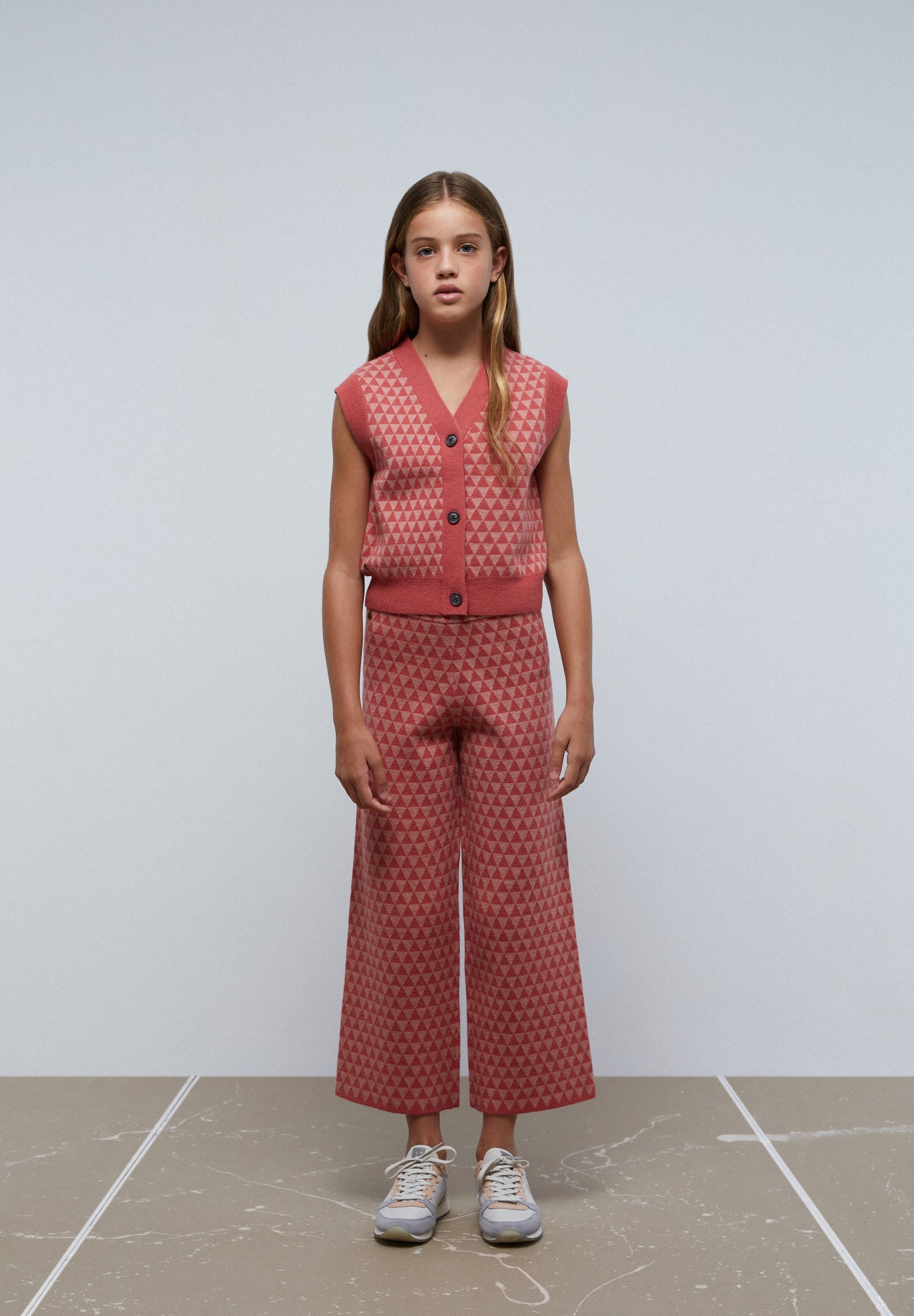 KNIT TROUSERS WITH TRIANGLES