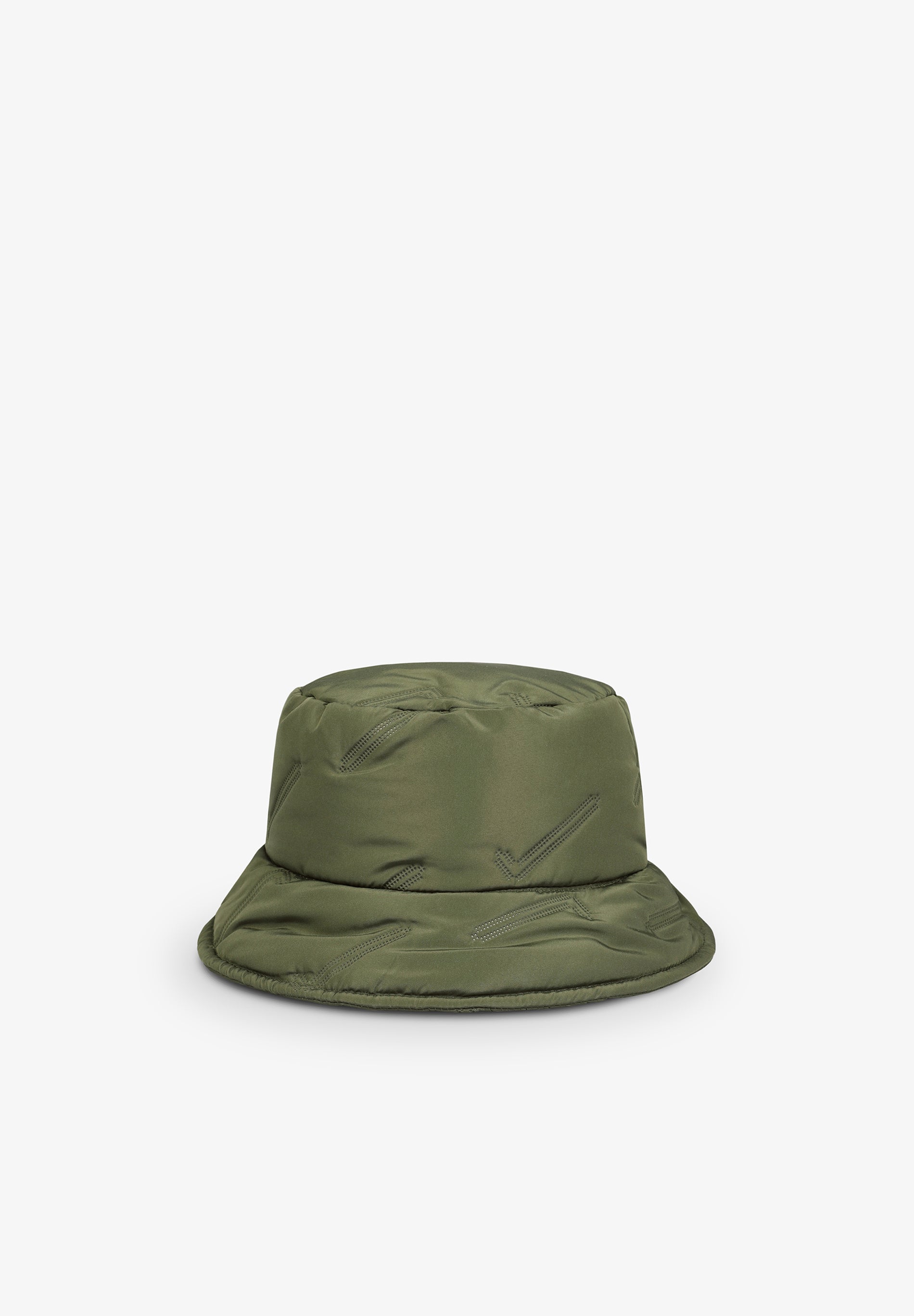 PADDED BUCKET HAT