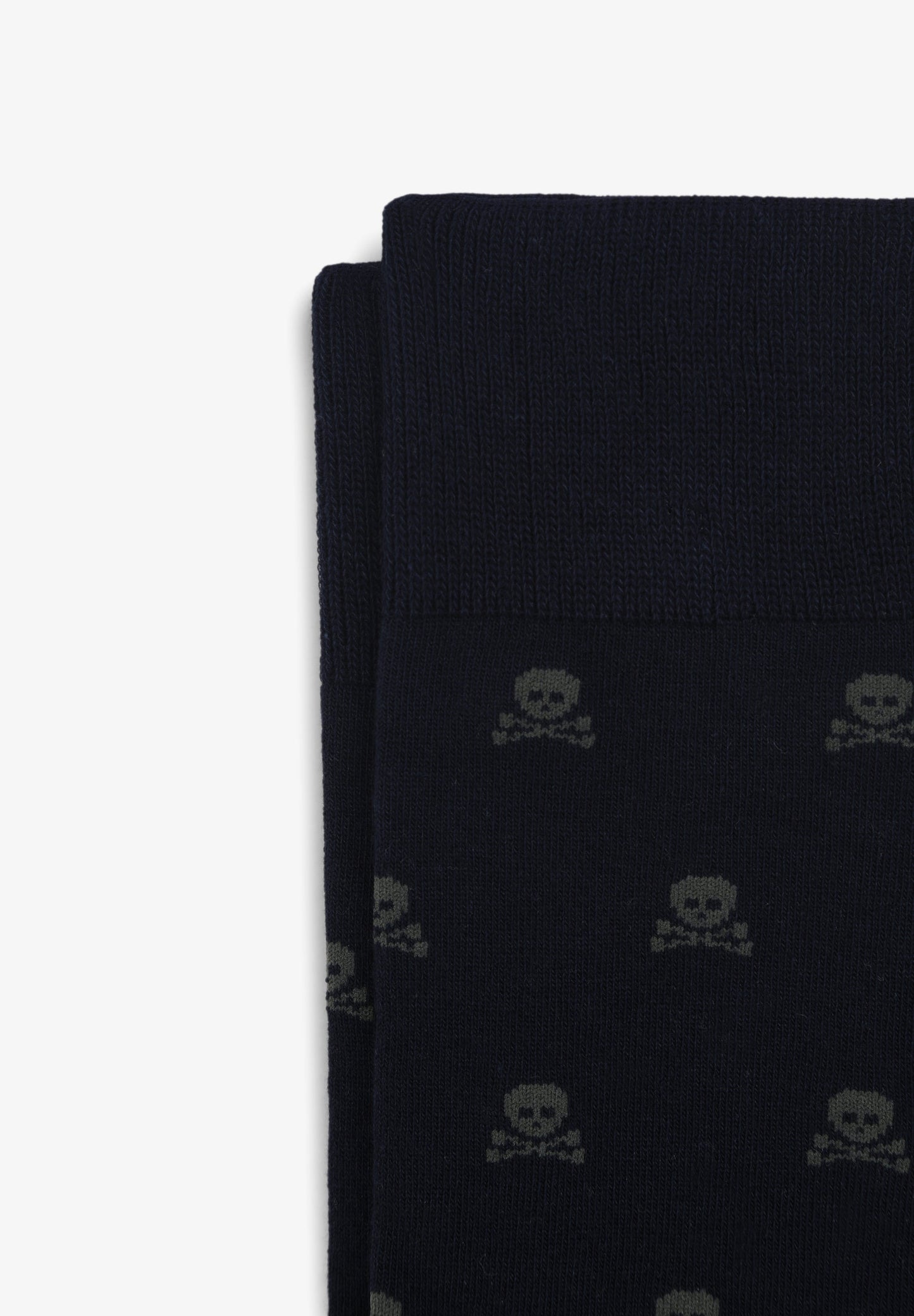 ALL-OVER SKULLS SOCKS