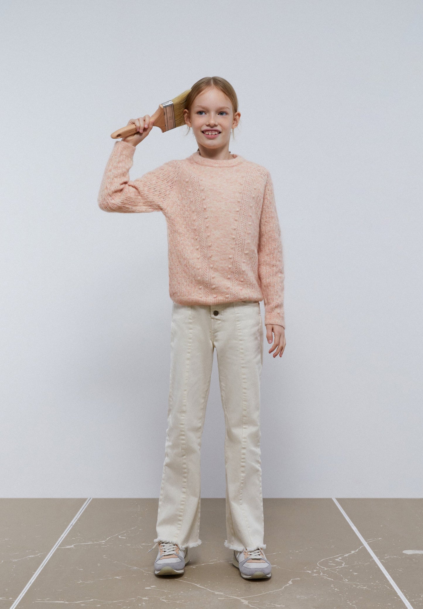 CONTRAST KNIT SWEATER