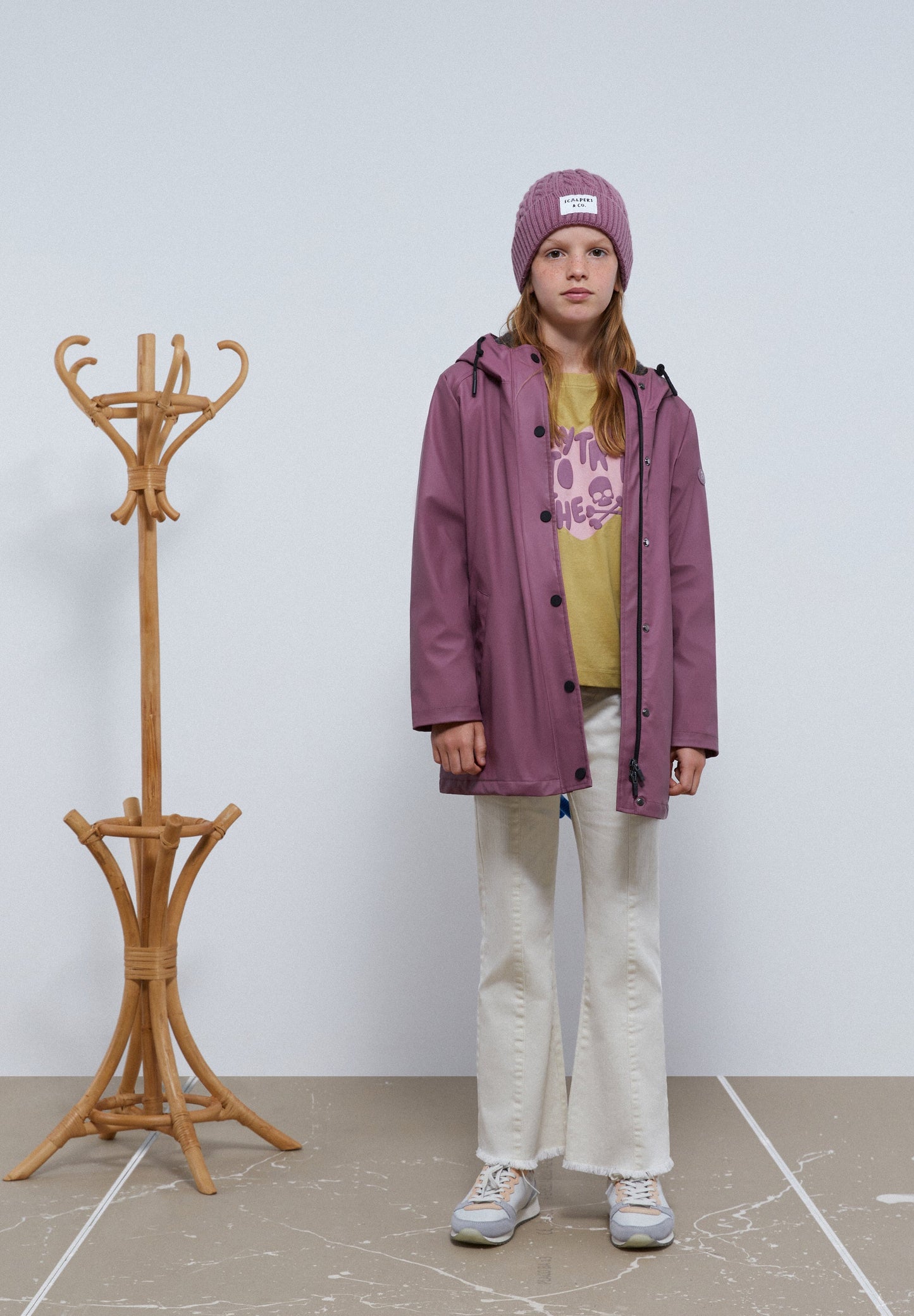 LIGHTWEIGHT WATERPROOF PARKA