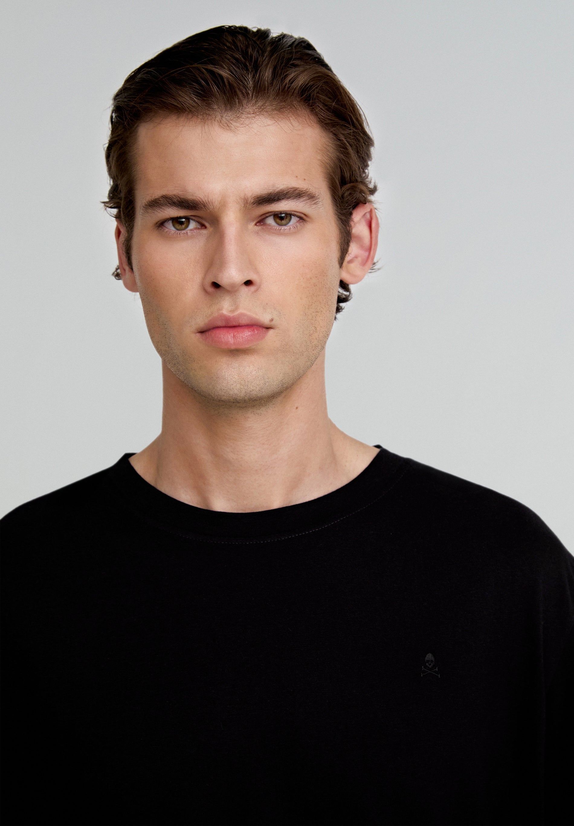 T-SHIRT SKULL BRODÉ