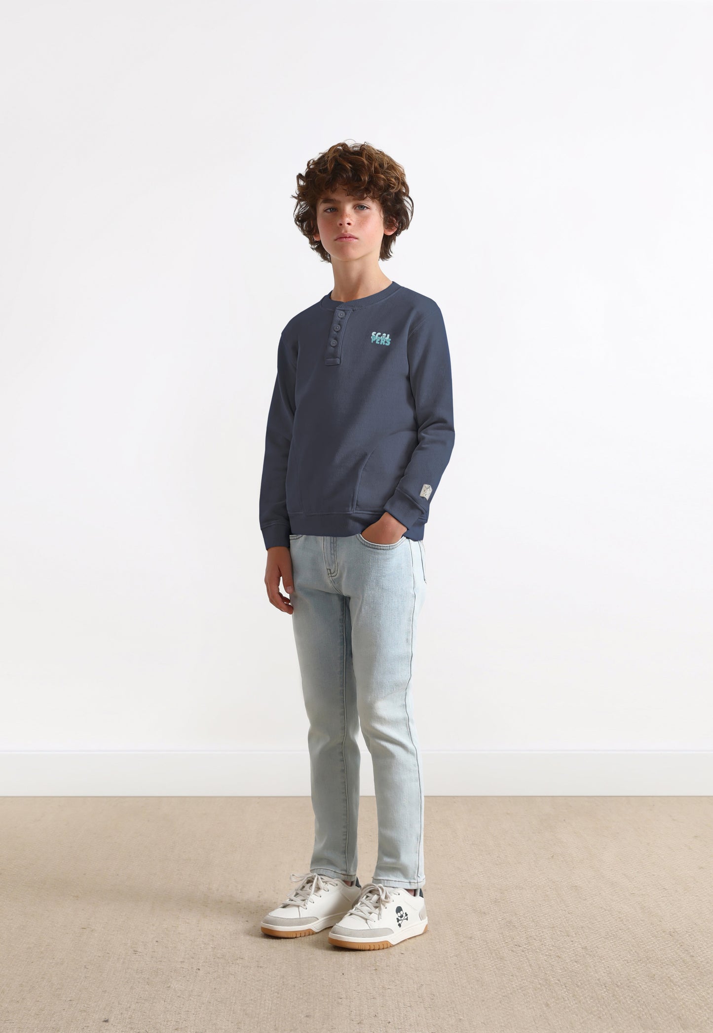 SKULL SWEATSHIRT WITH BUTTONS