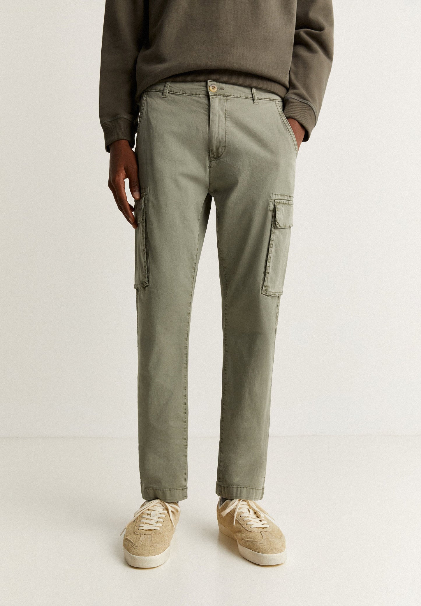 CARGO TROUSERS