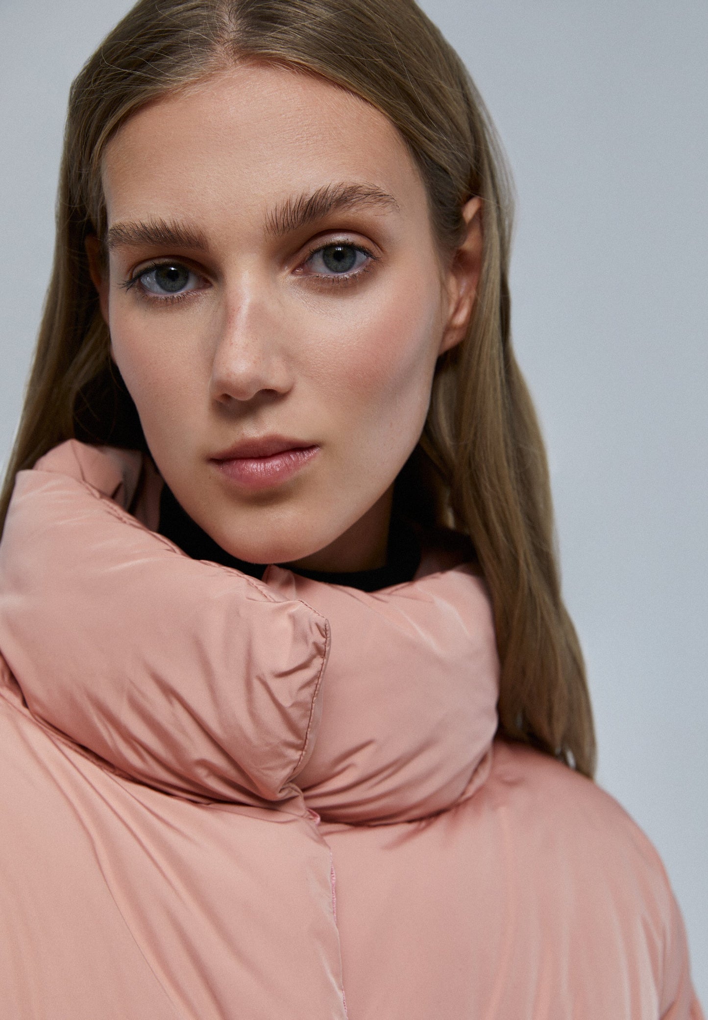 PUFFER COAT WITH HIGH COLLAR