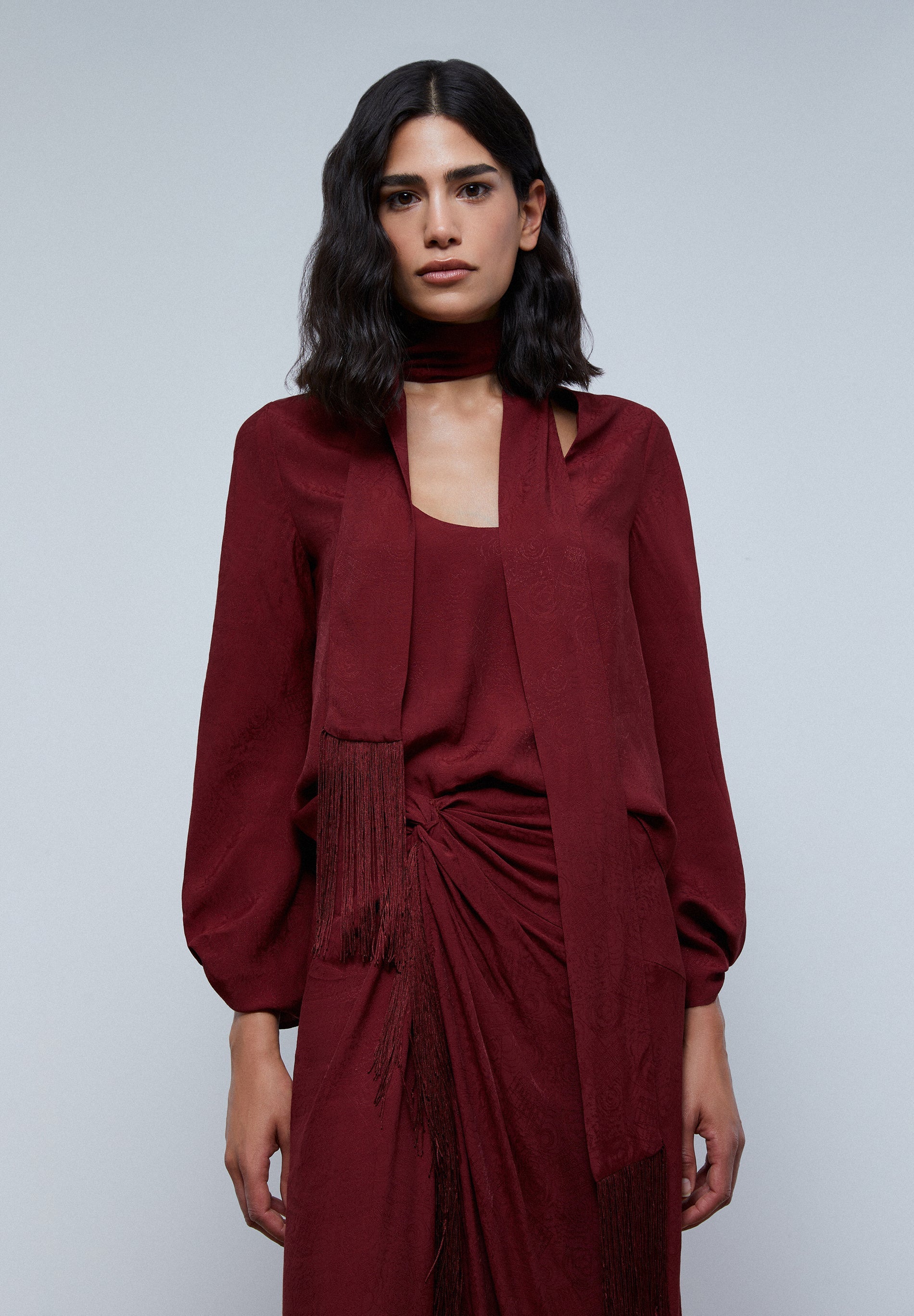 JACQUARD BLOUSE WITH BOW ON THE COLLAR