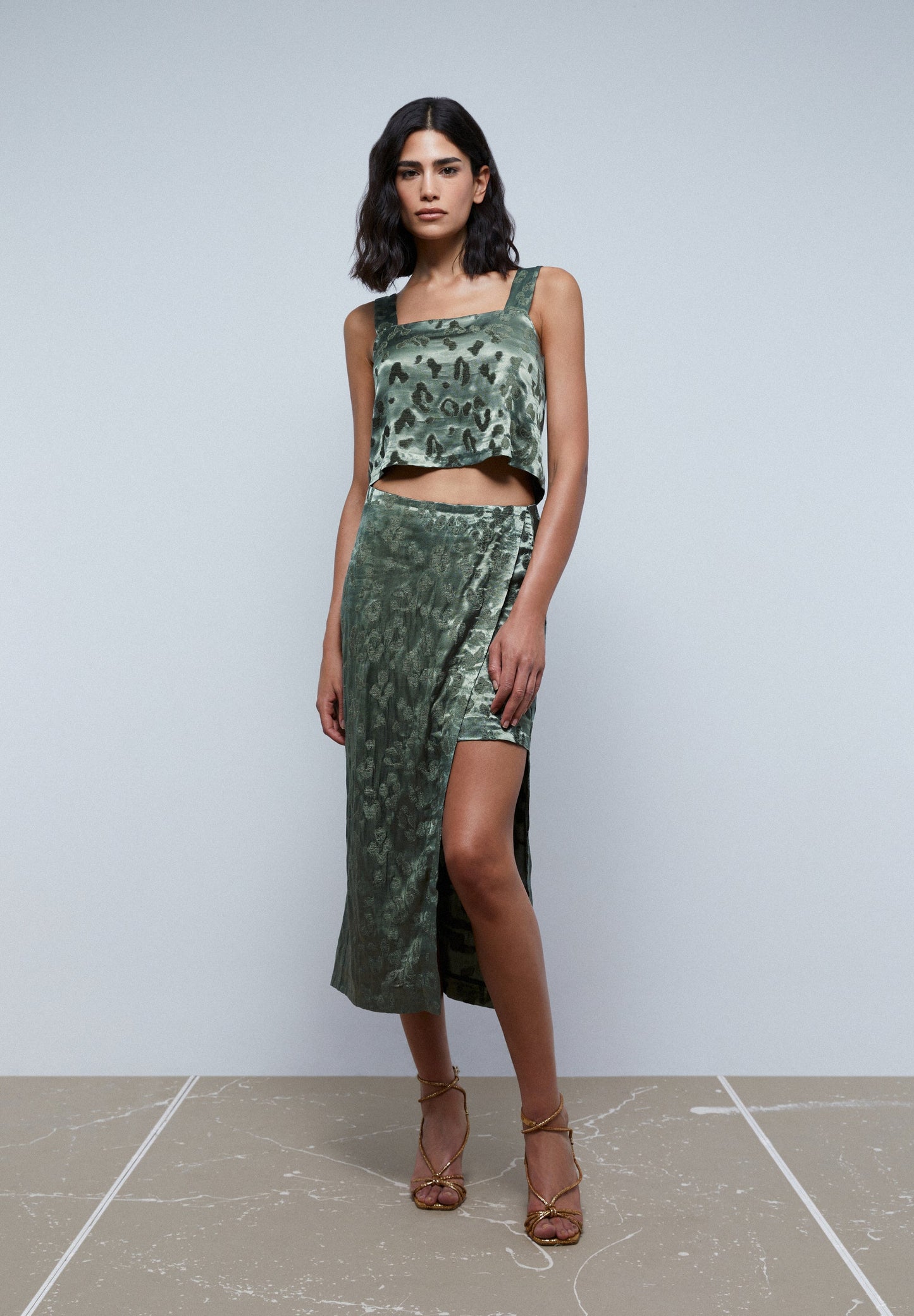 ANIMAL PRINT VELVET SKIRT WITH SLIT