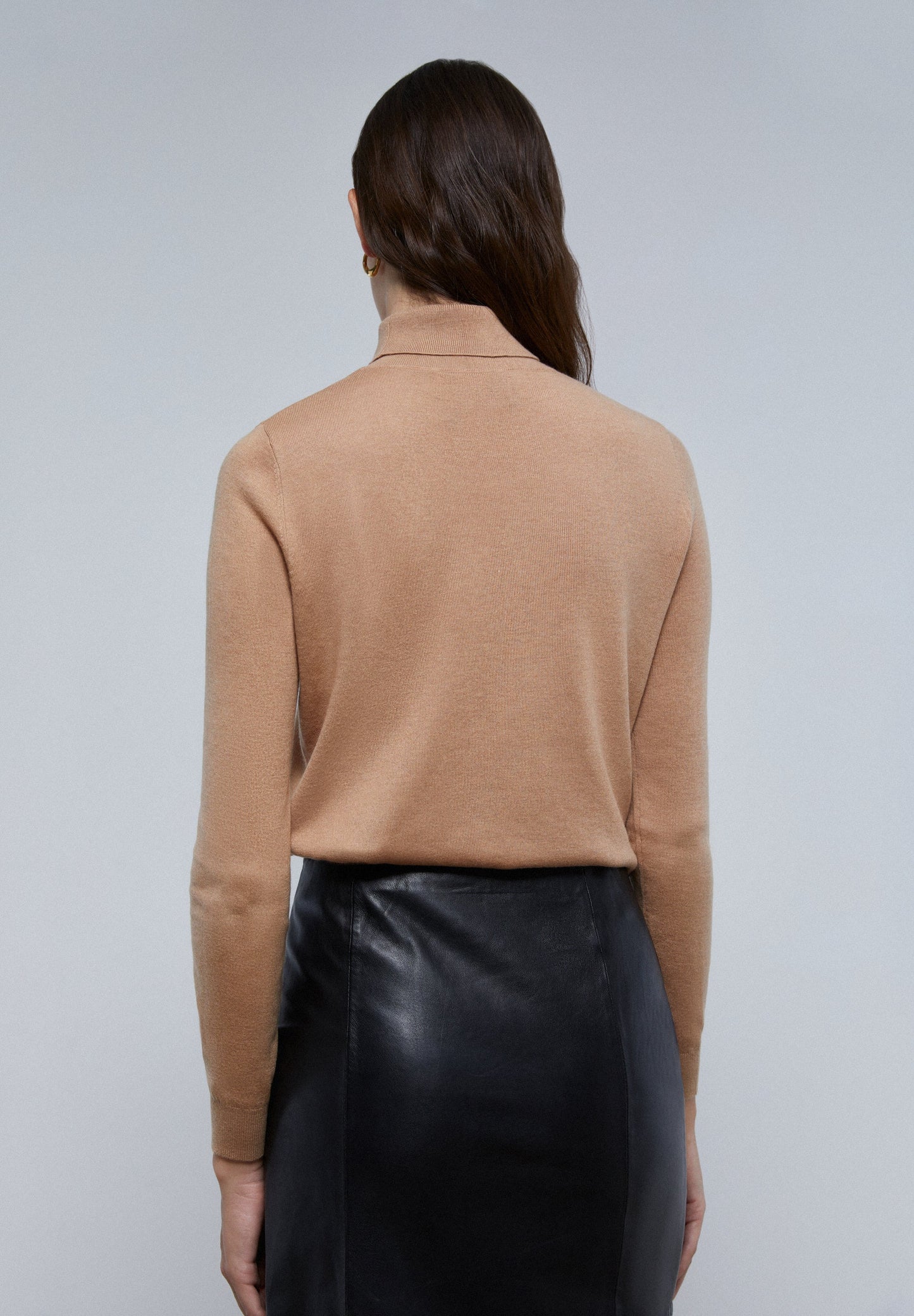 HIGH NECK KNIT SWEATER