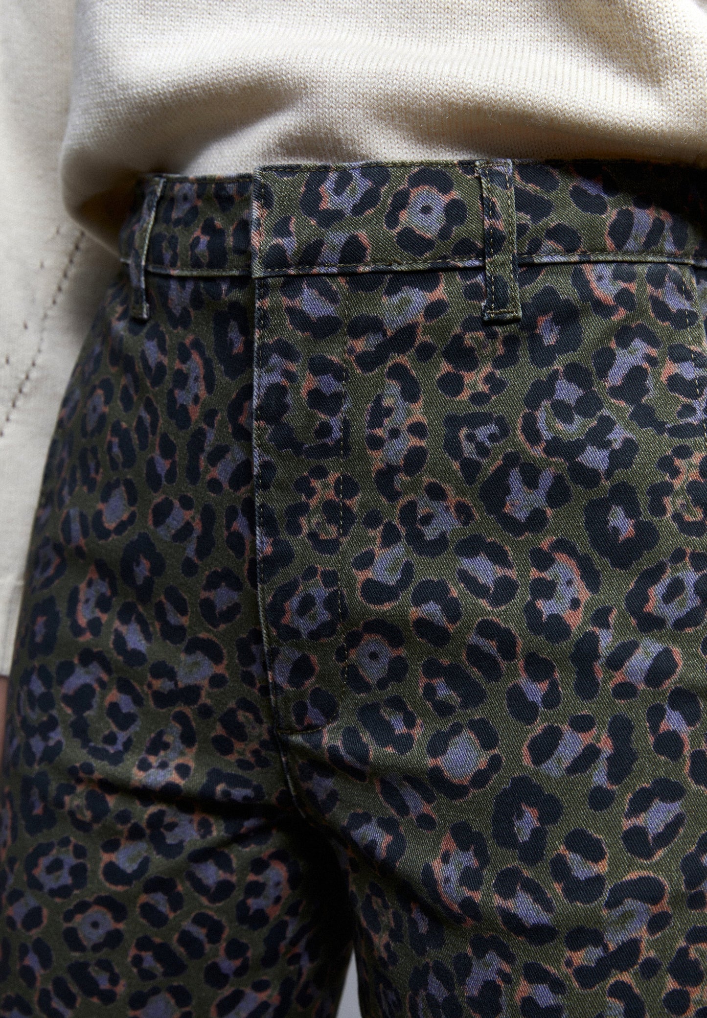 ANIMAL PRINT CHINO TROUSERS