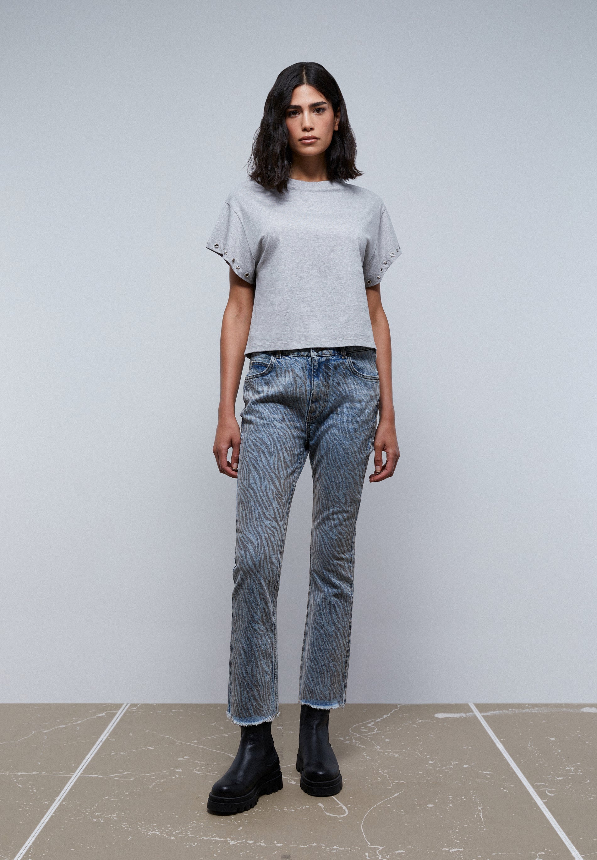 BASIC T-SHIRT WITH SLEEVE DETAIL