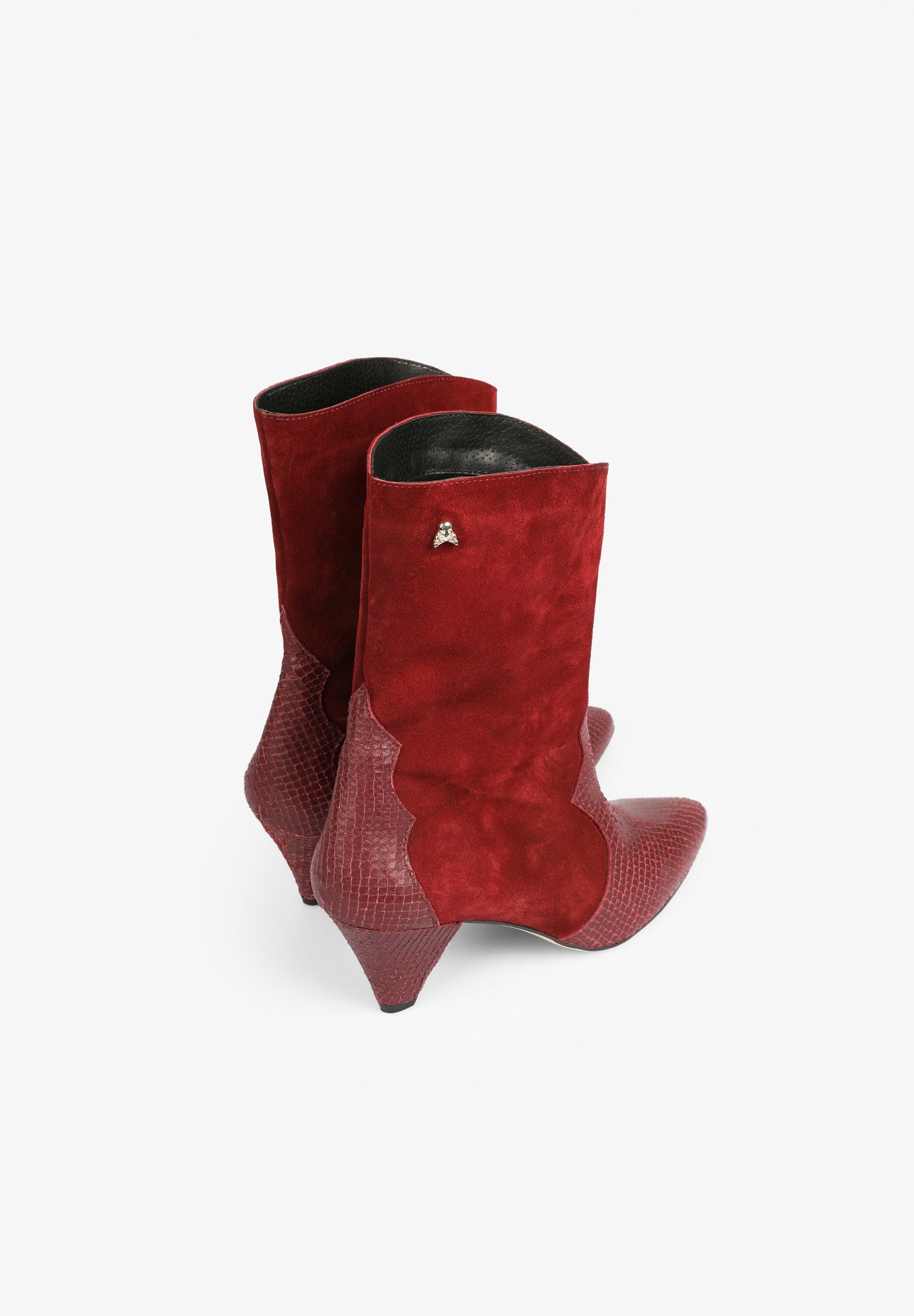 POINTED TOE COWBOY BOOTS