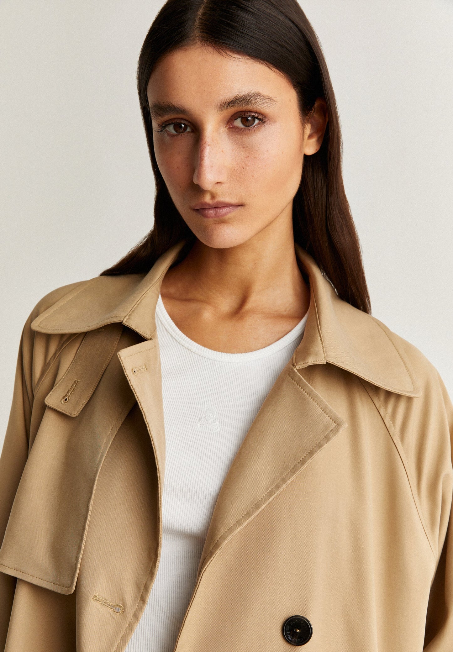 TRENCH COAT WITH SIDE VENT DETAIL