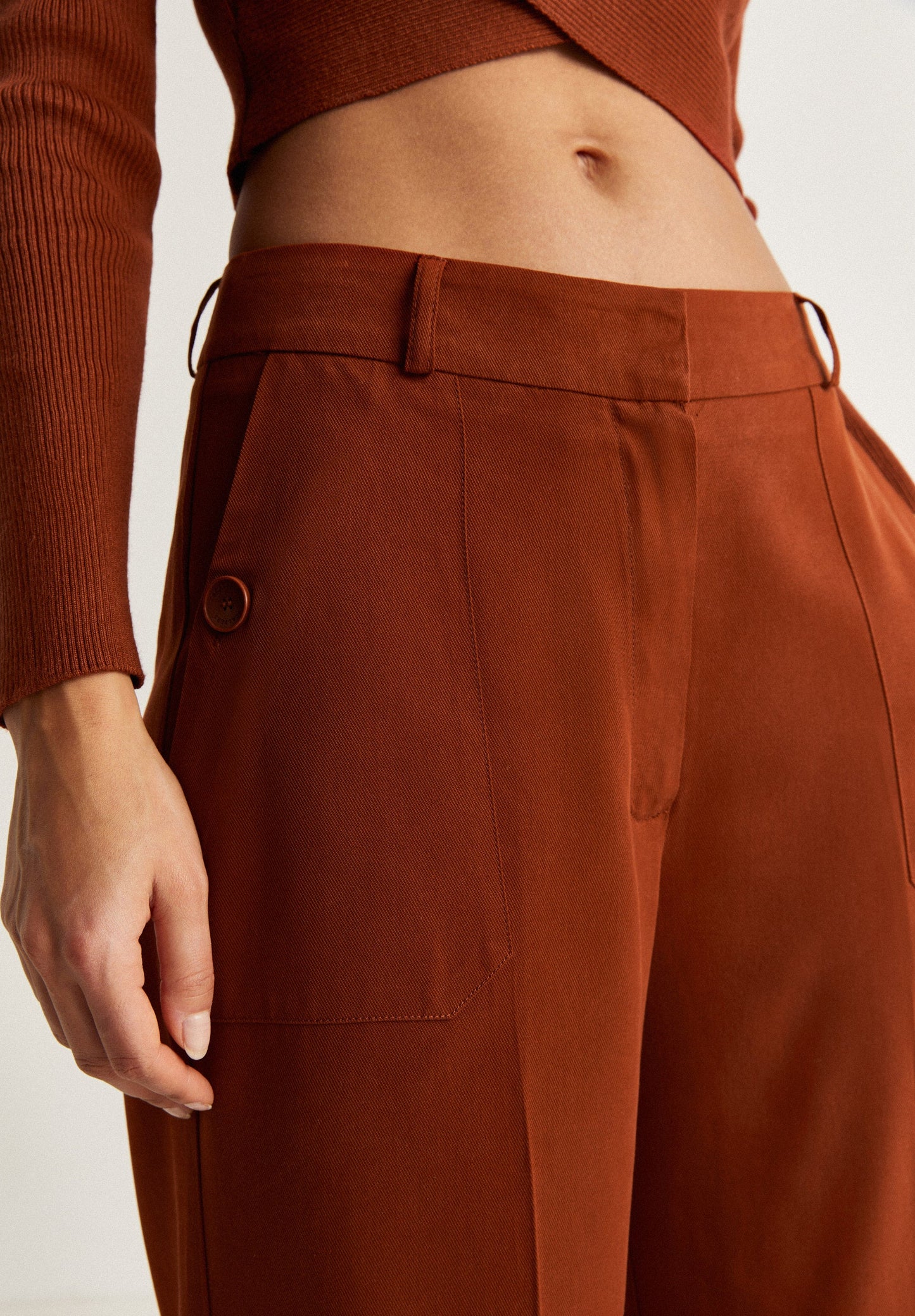 CULOTTE TROUSERS WITH BUTTONED POCKET