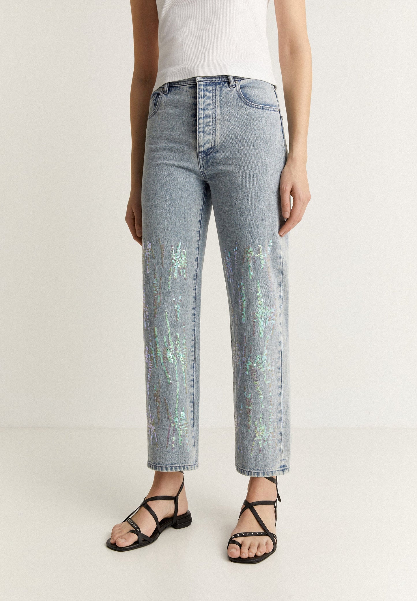 RELAXED JEANS WITH SEQUIN DETAIL