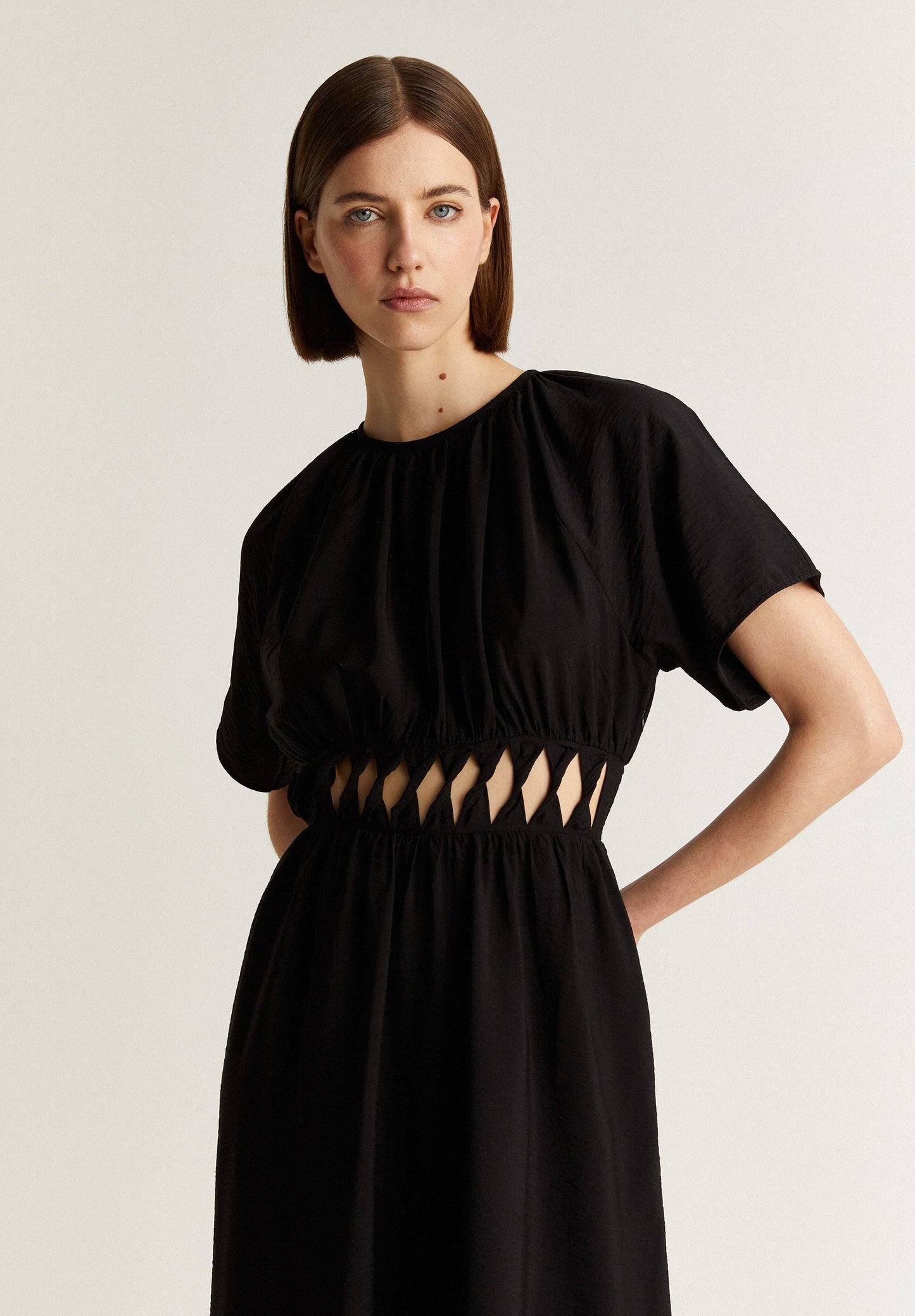 MIDI DRESS WITH WAIST OPENING