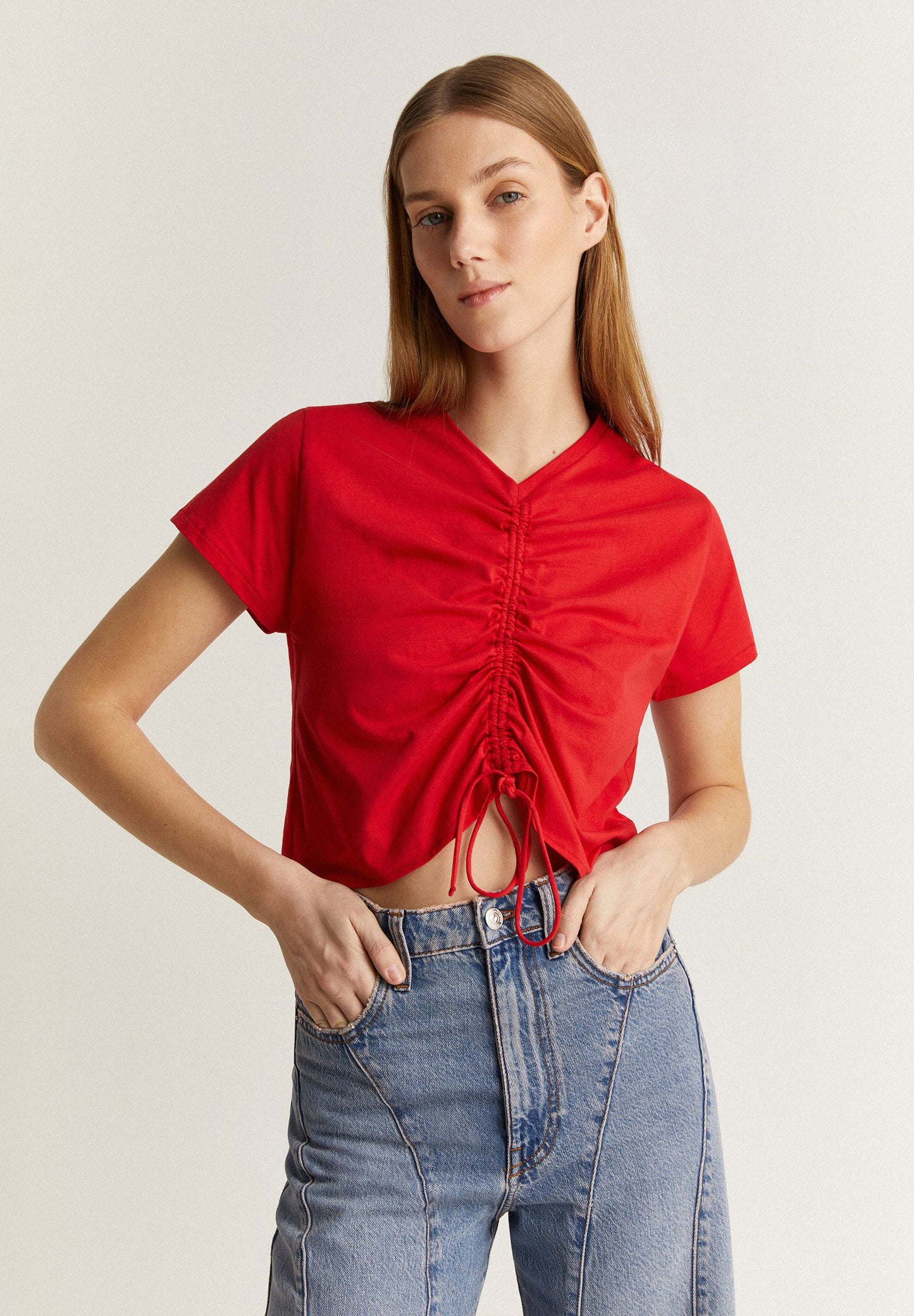 T-SHIRT WITH FRONT GATHERED DETAIL