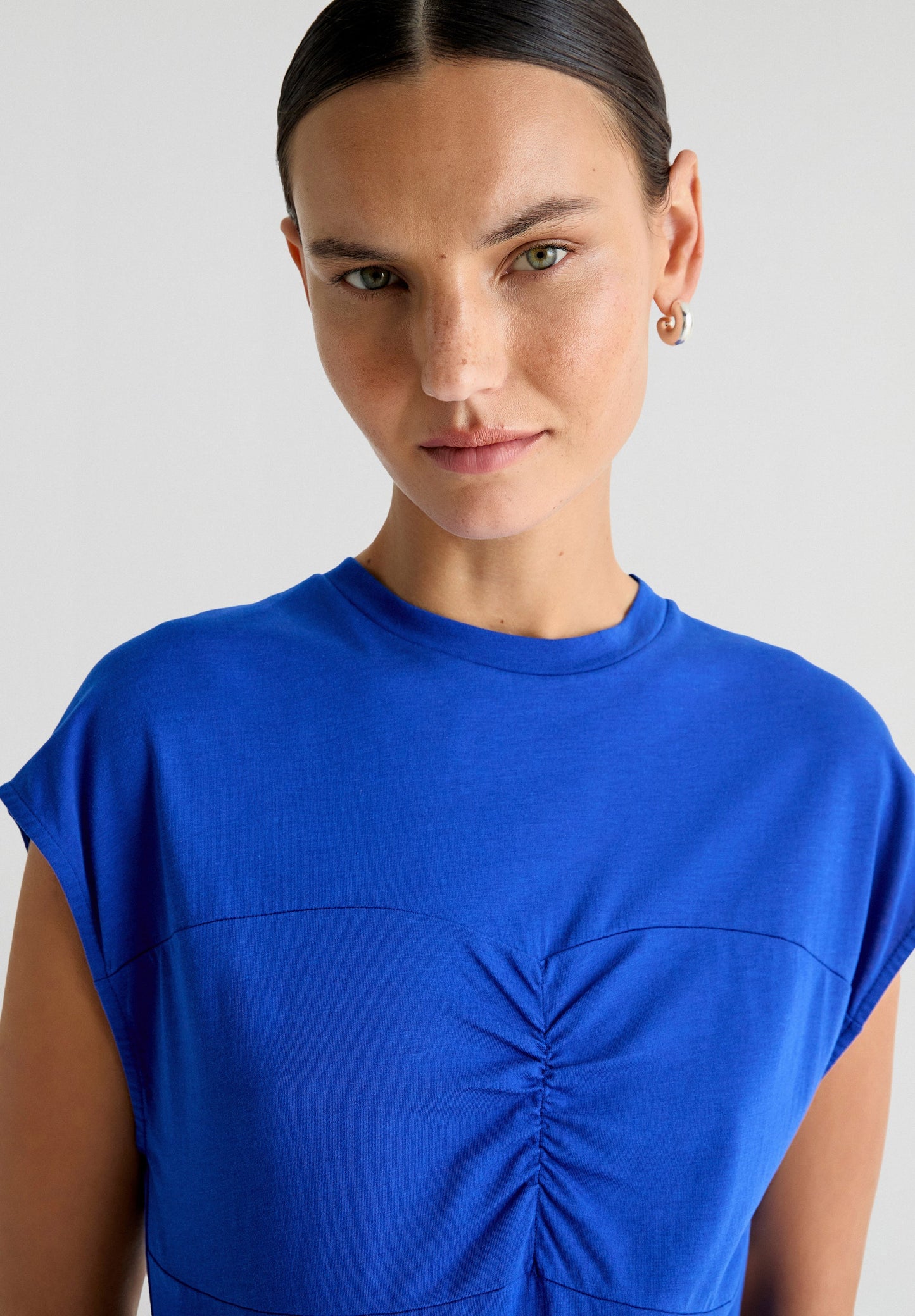 RUCHED FRONT T-SHIRT