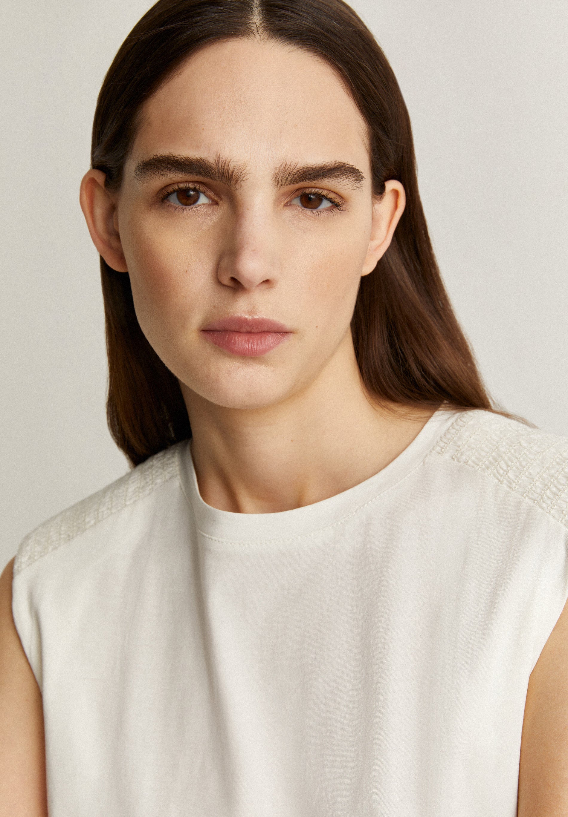 T-SHIRT WITH SHOULDER DETAIL