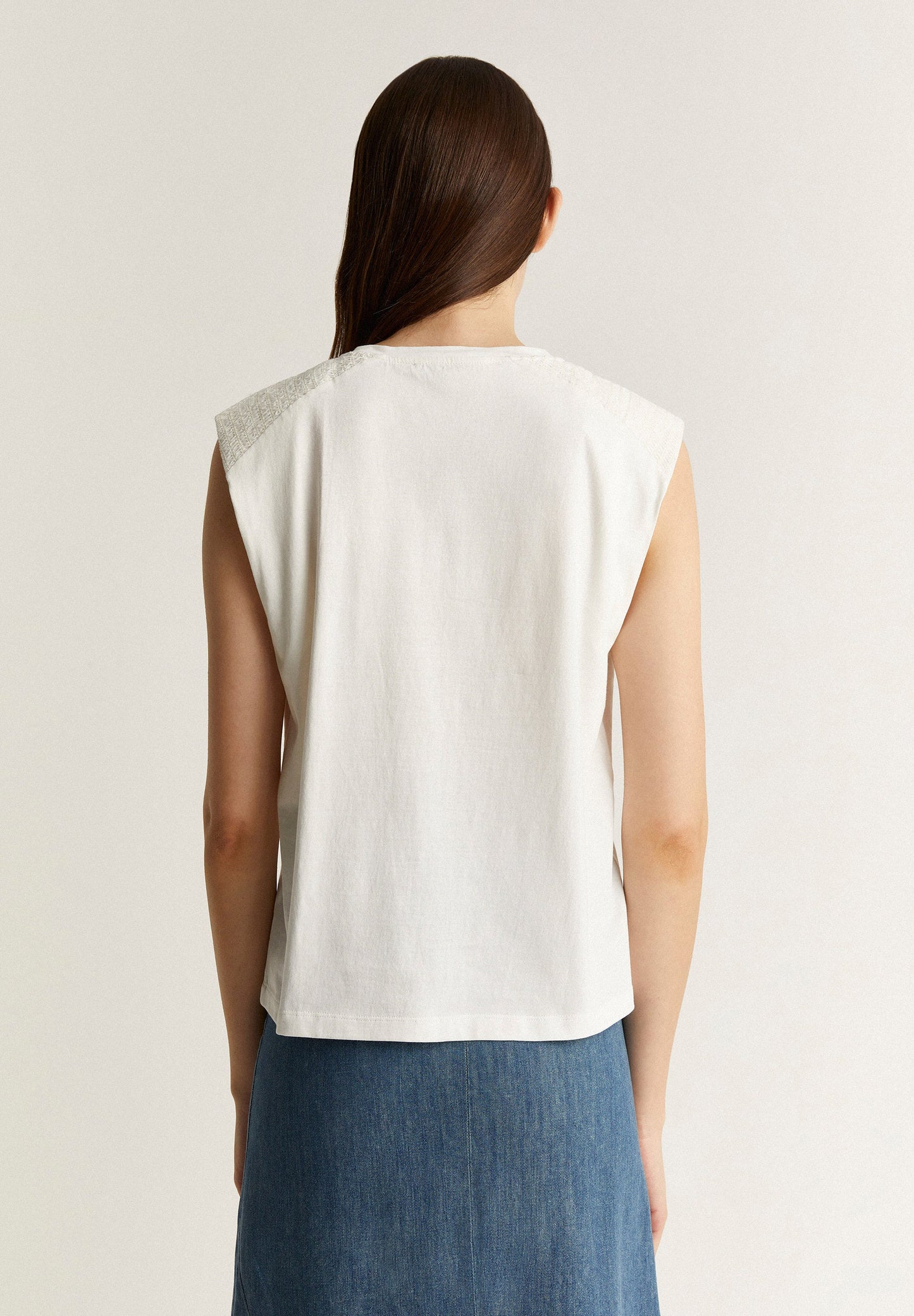 T-SHIRT WITH SHOULDER DETAIL