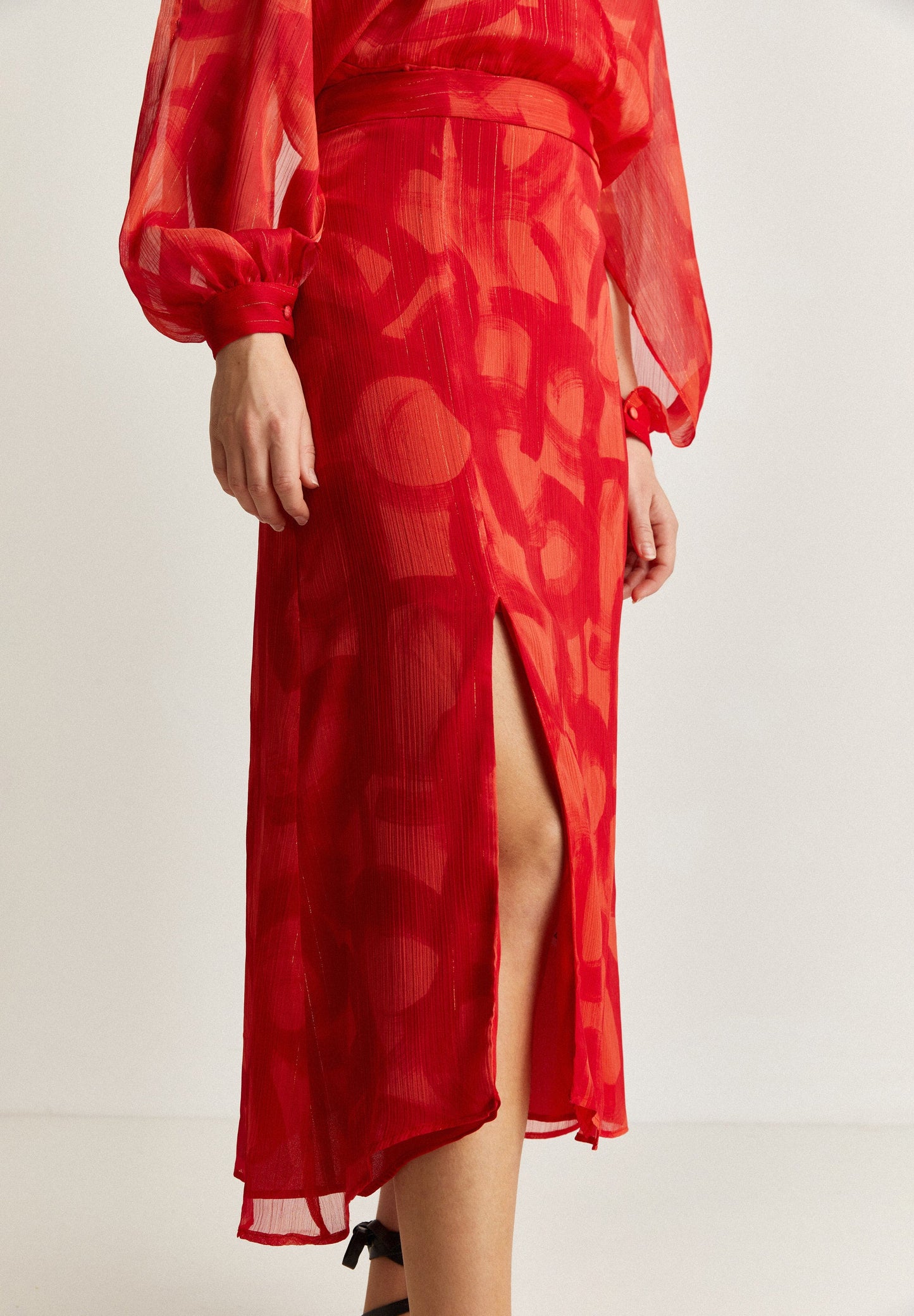 FLOWING SKIRT WITH SLIT AND LUREX