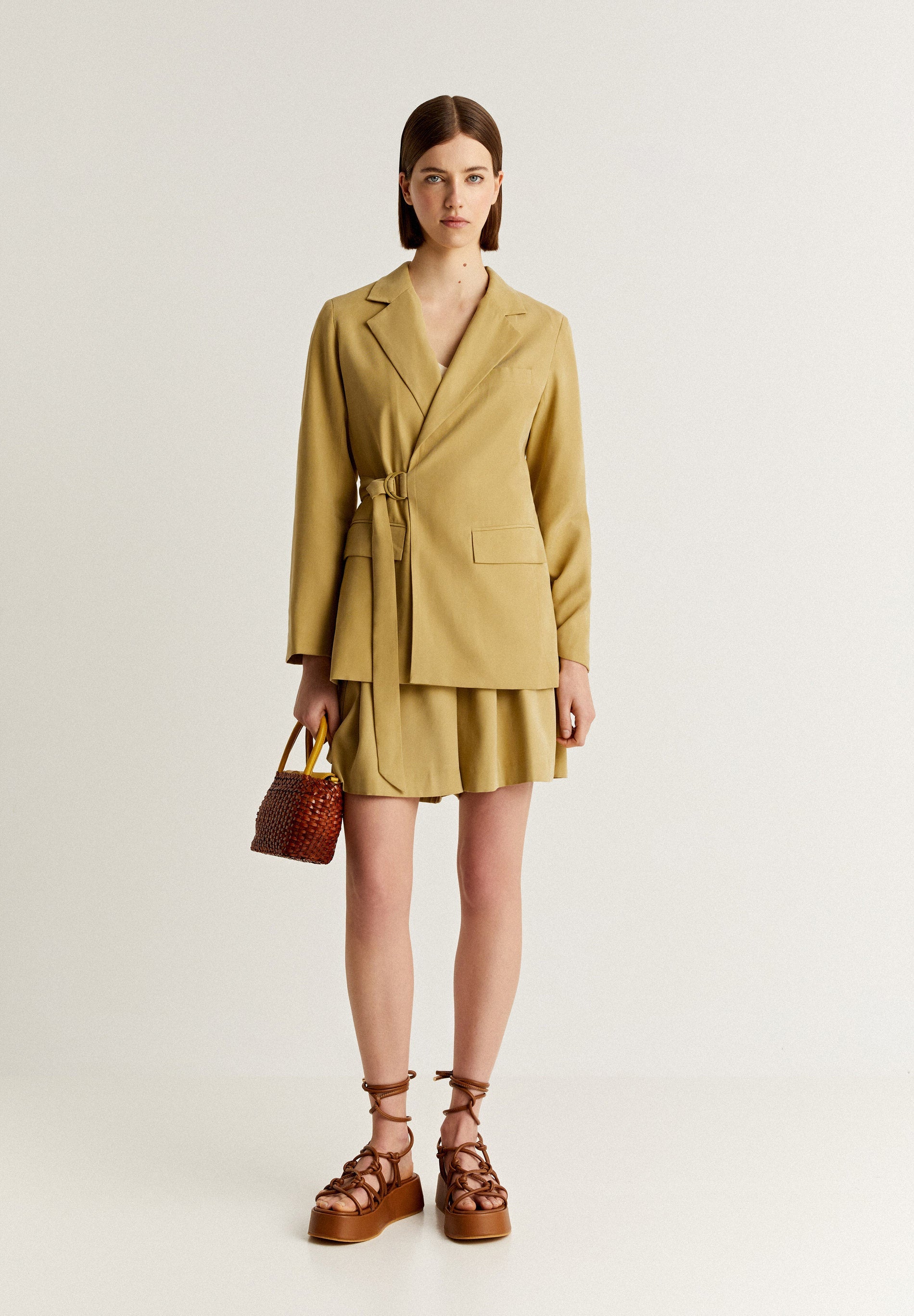 TENCEL BERMUDA SHORTS WITH BELT DETAIL