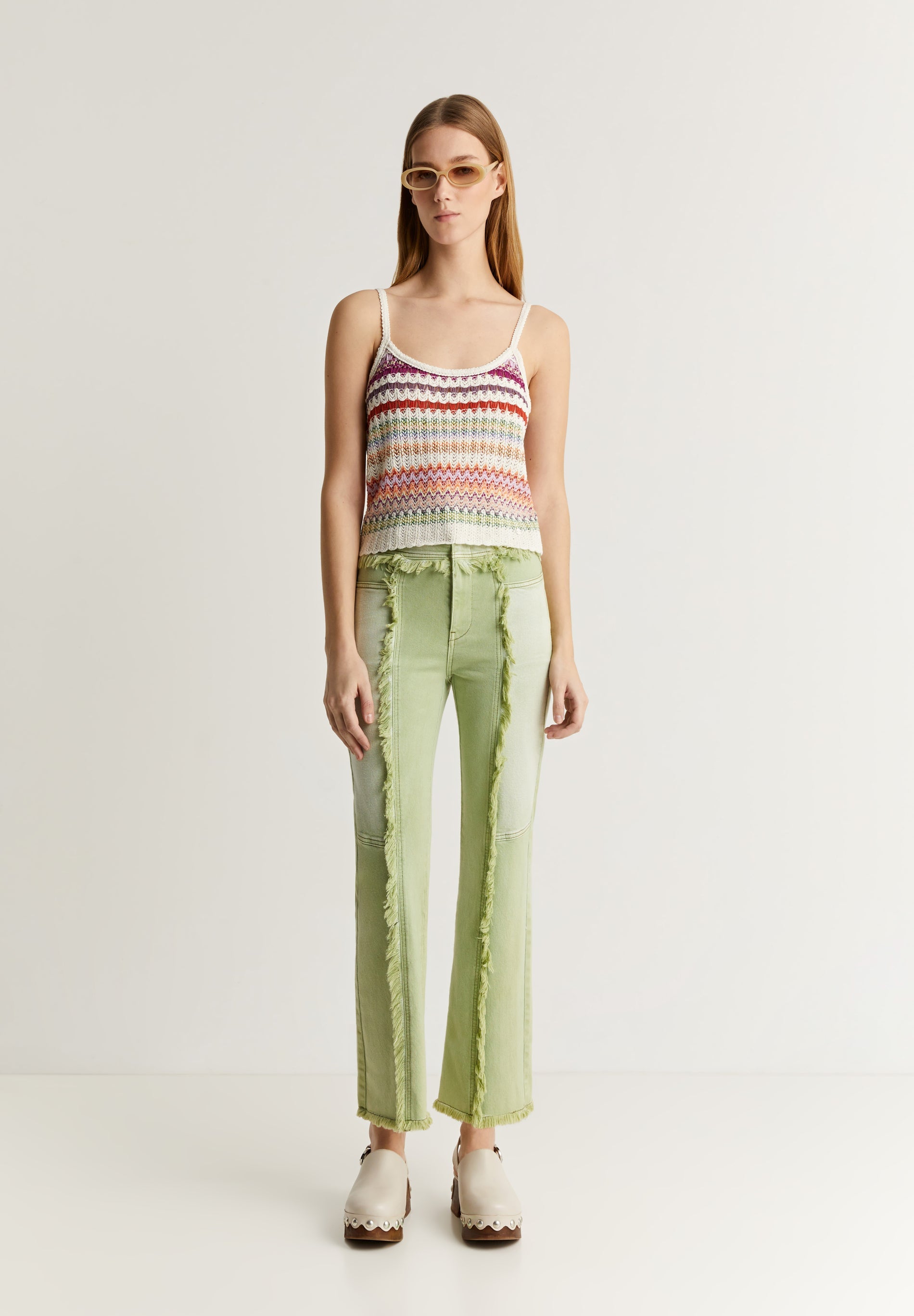 ANKLE FLARE FRAYED EDGE JEANS