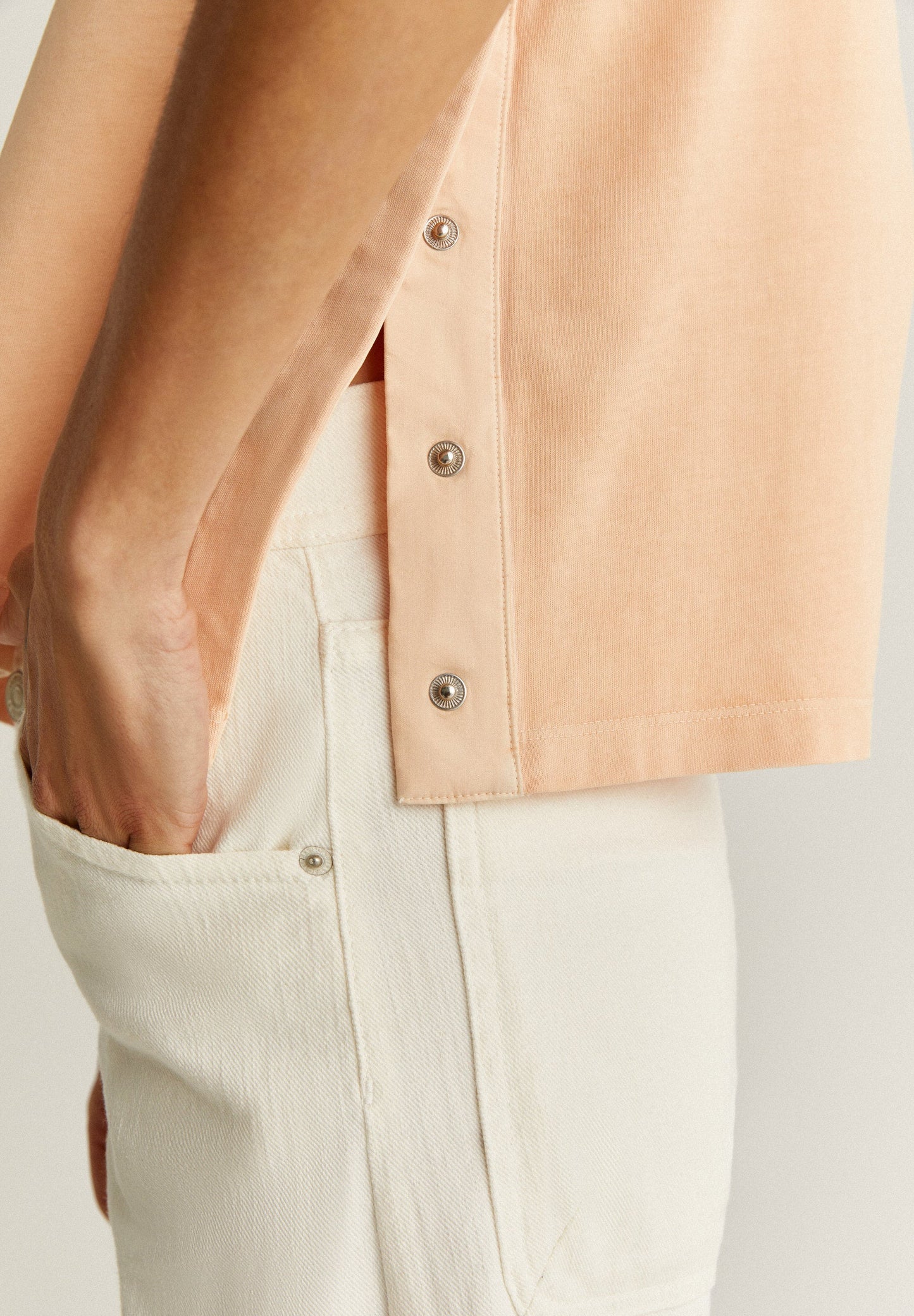 T-SHIRT WITH SIDE SNAP BUTTONS