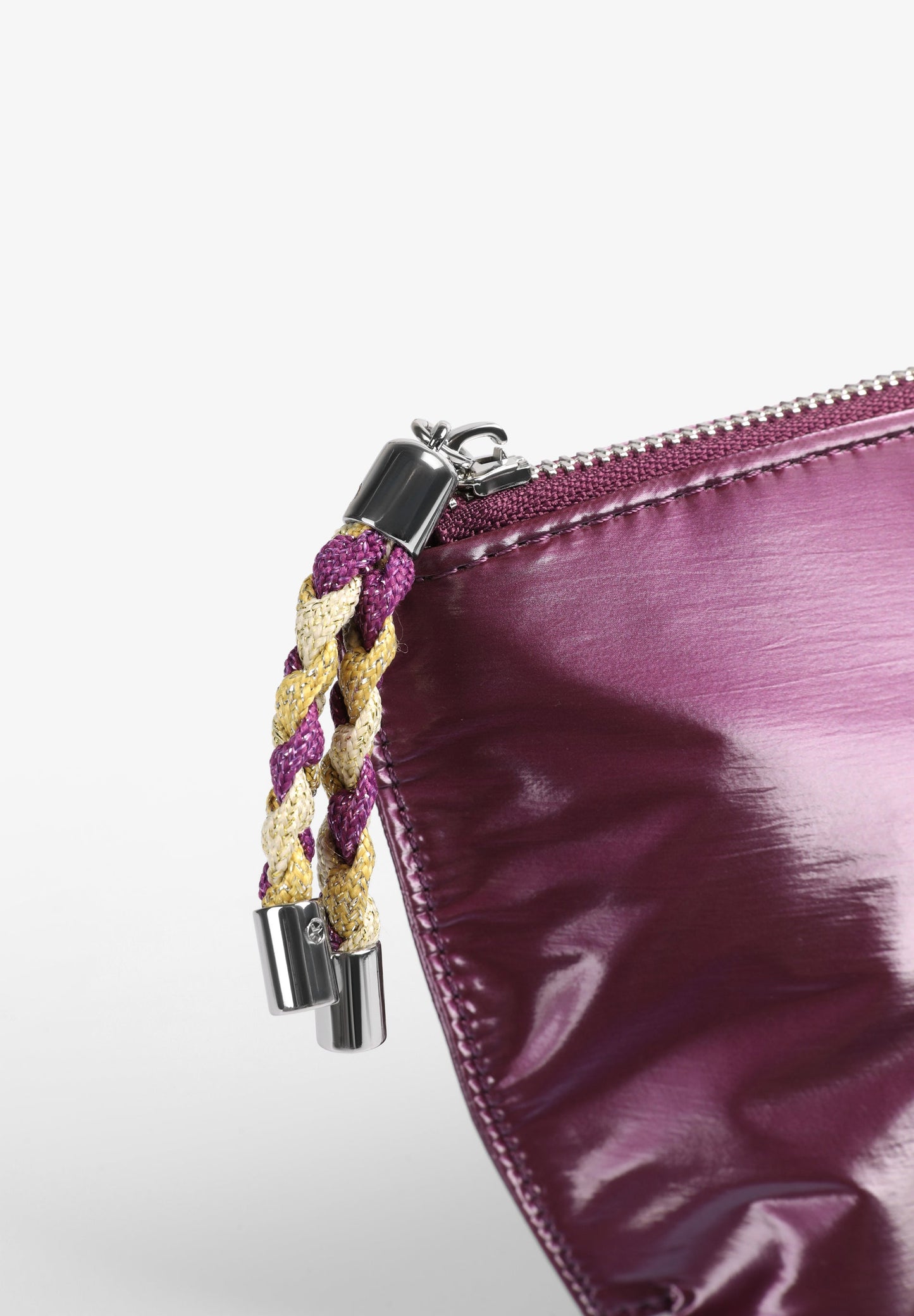 NYLON TOILETRY BAG WITH METALLIC LOGO