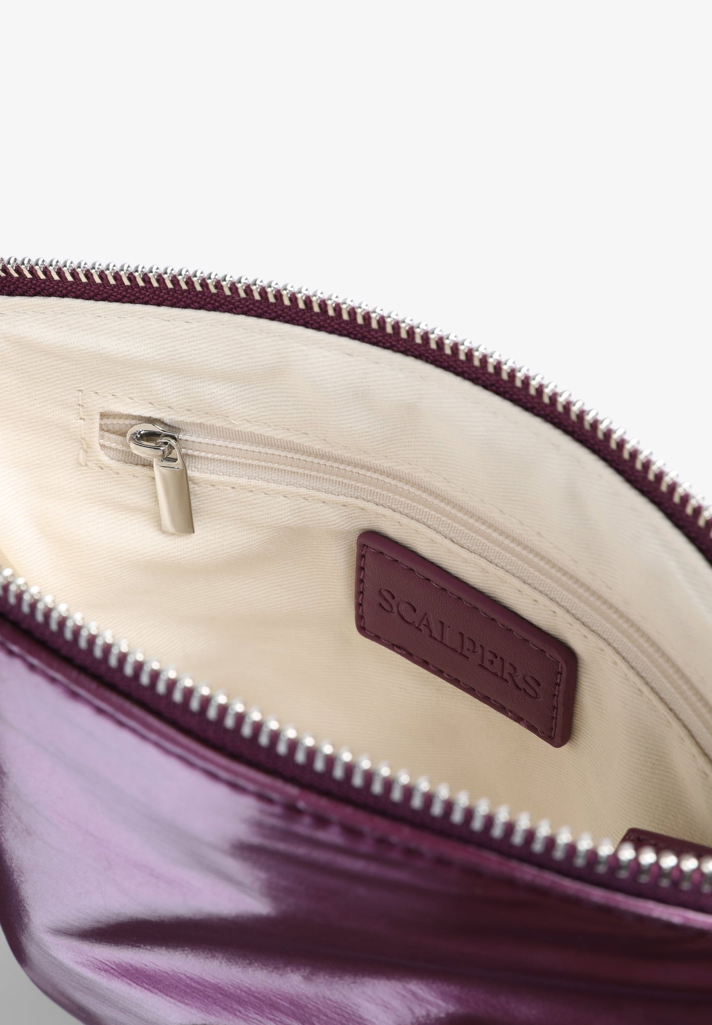 NYLON TOILETRY BAG WITH METALLIC LOGO