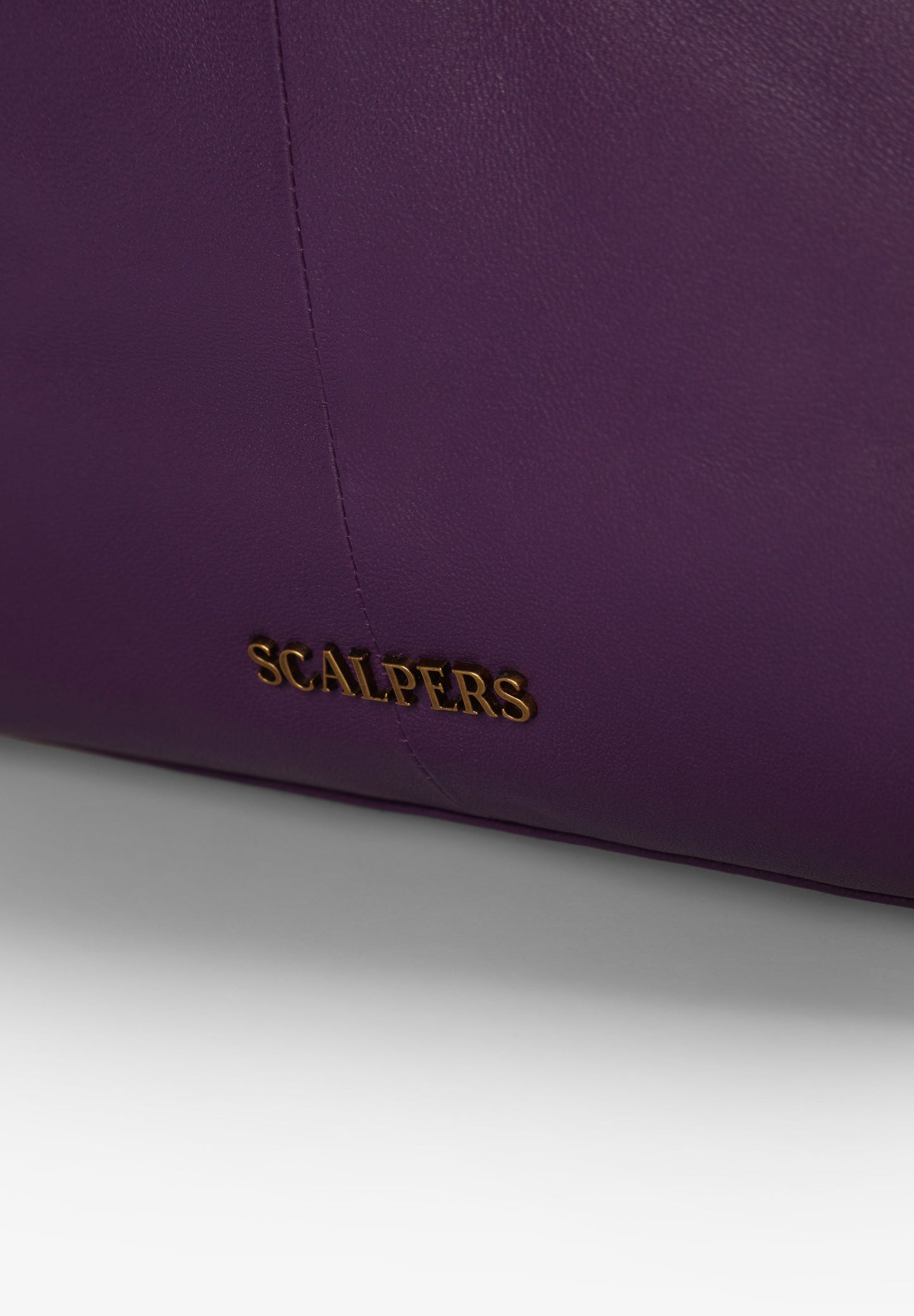 LEATHER SHOULDER BAG WITH GATHERED DETAILS