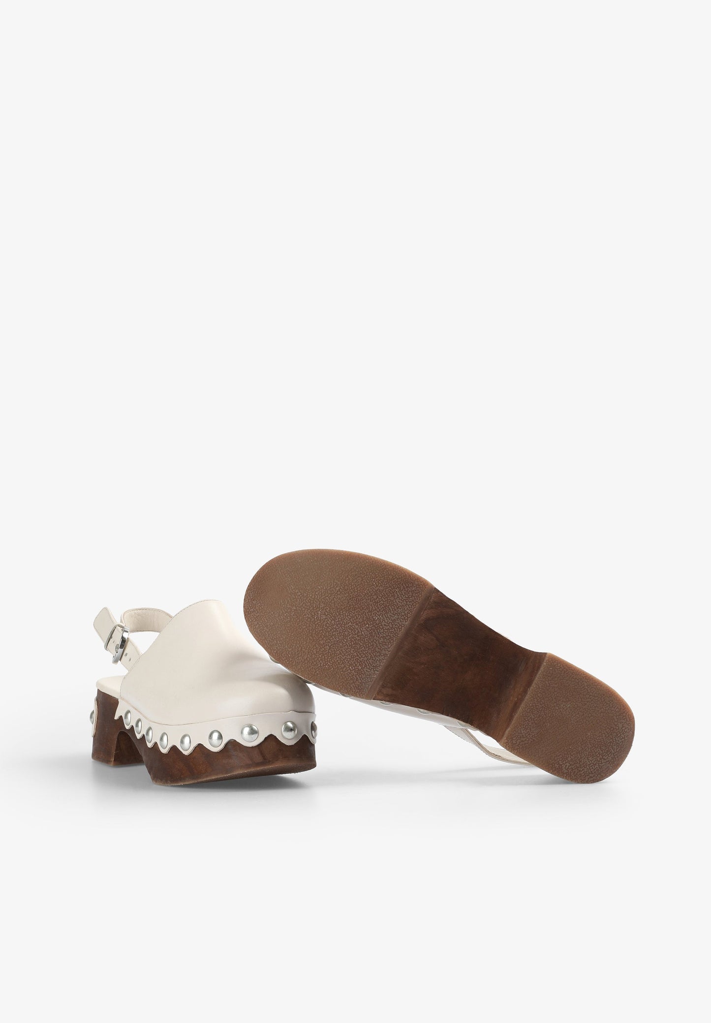 LEATHER CLOGS WITH STUDS
