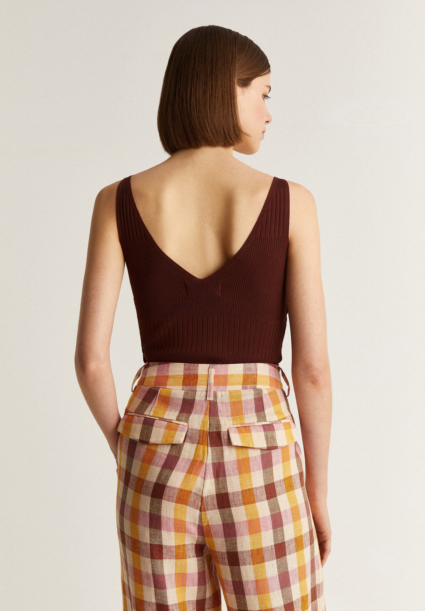 RIBBED CROSSED KNIT TOP