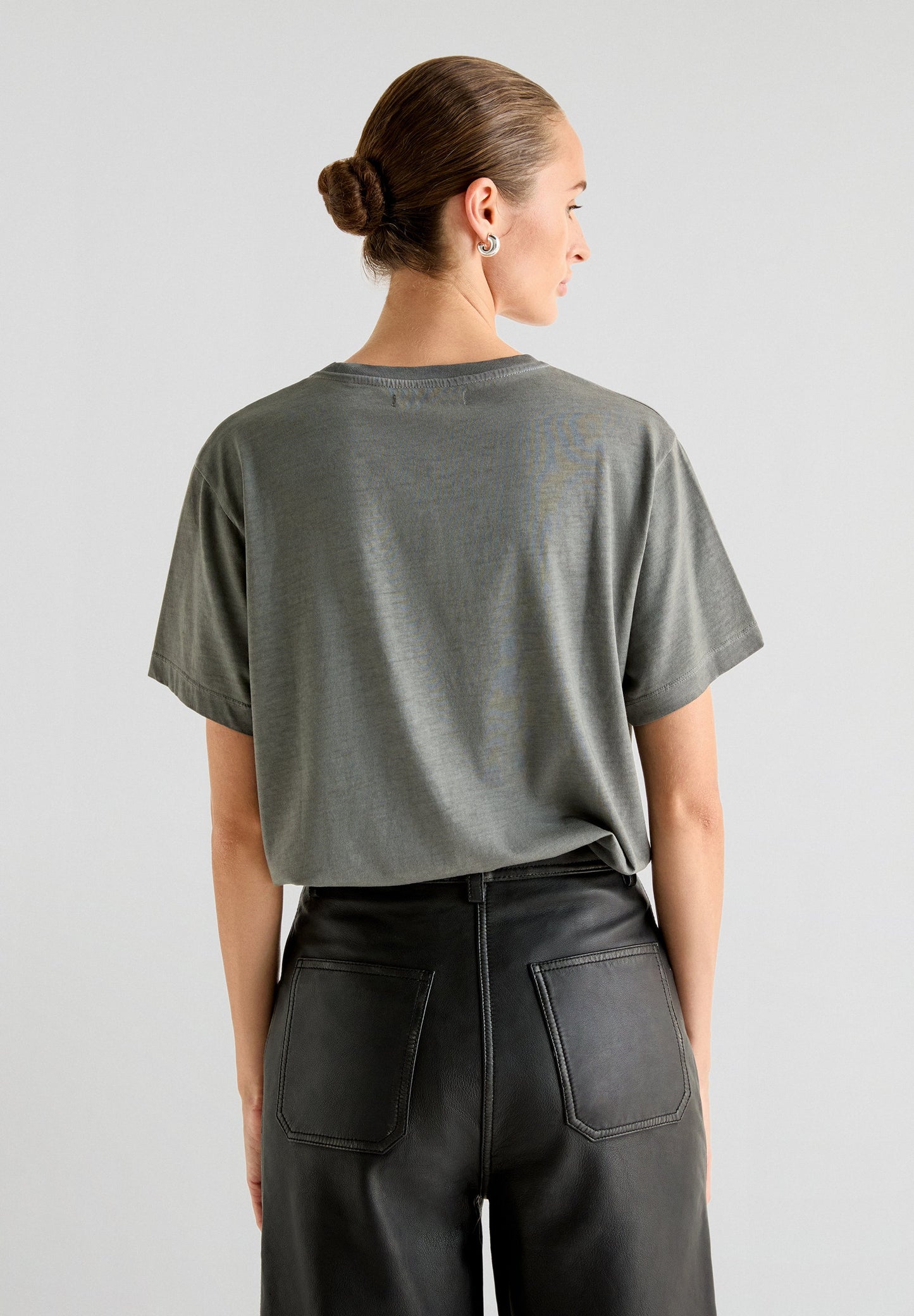 STAR STUDDED PRINTED T-SHIRT