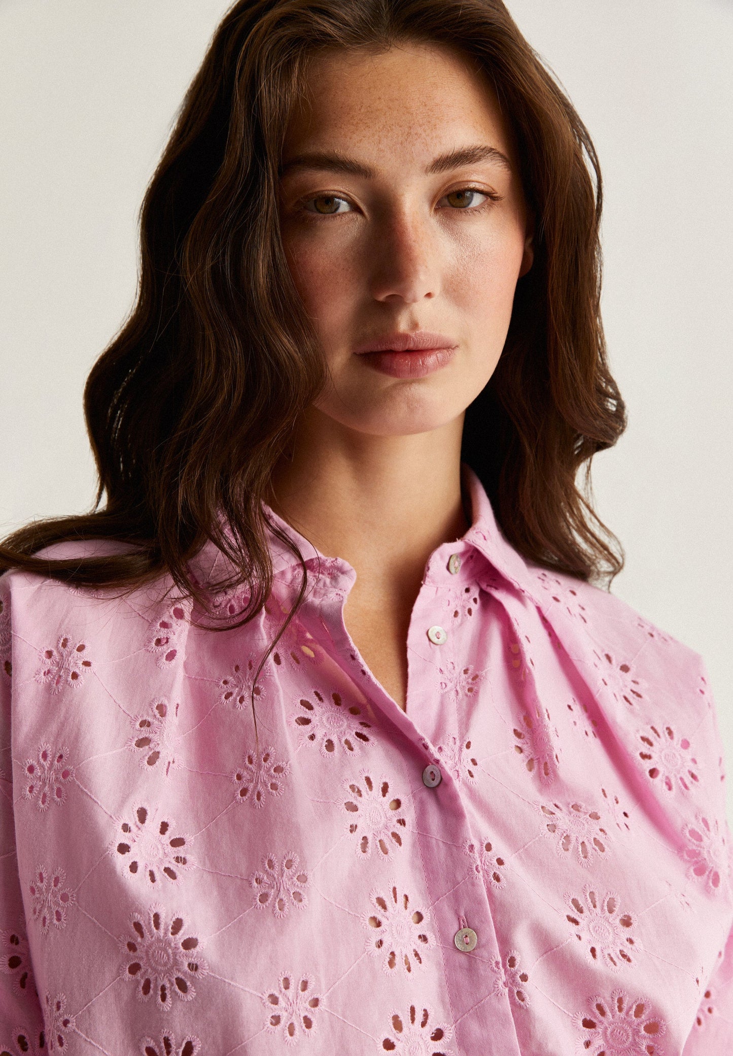 BRODERIE SHIRT