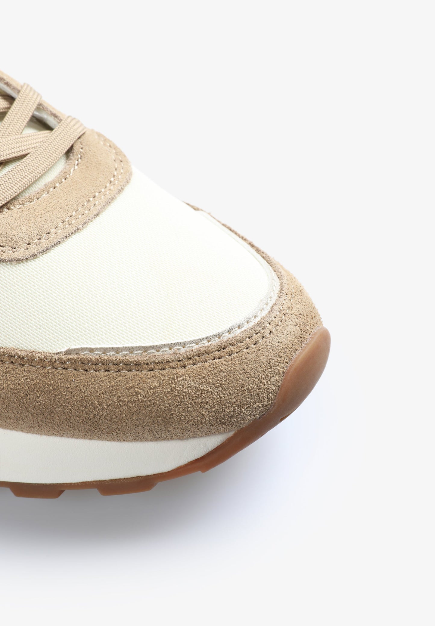 METALLIC DETAIL SNEAKERS