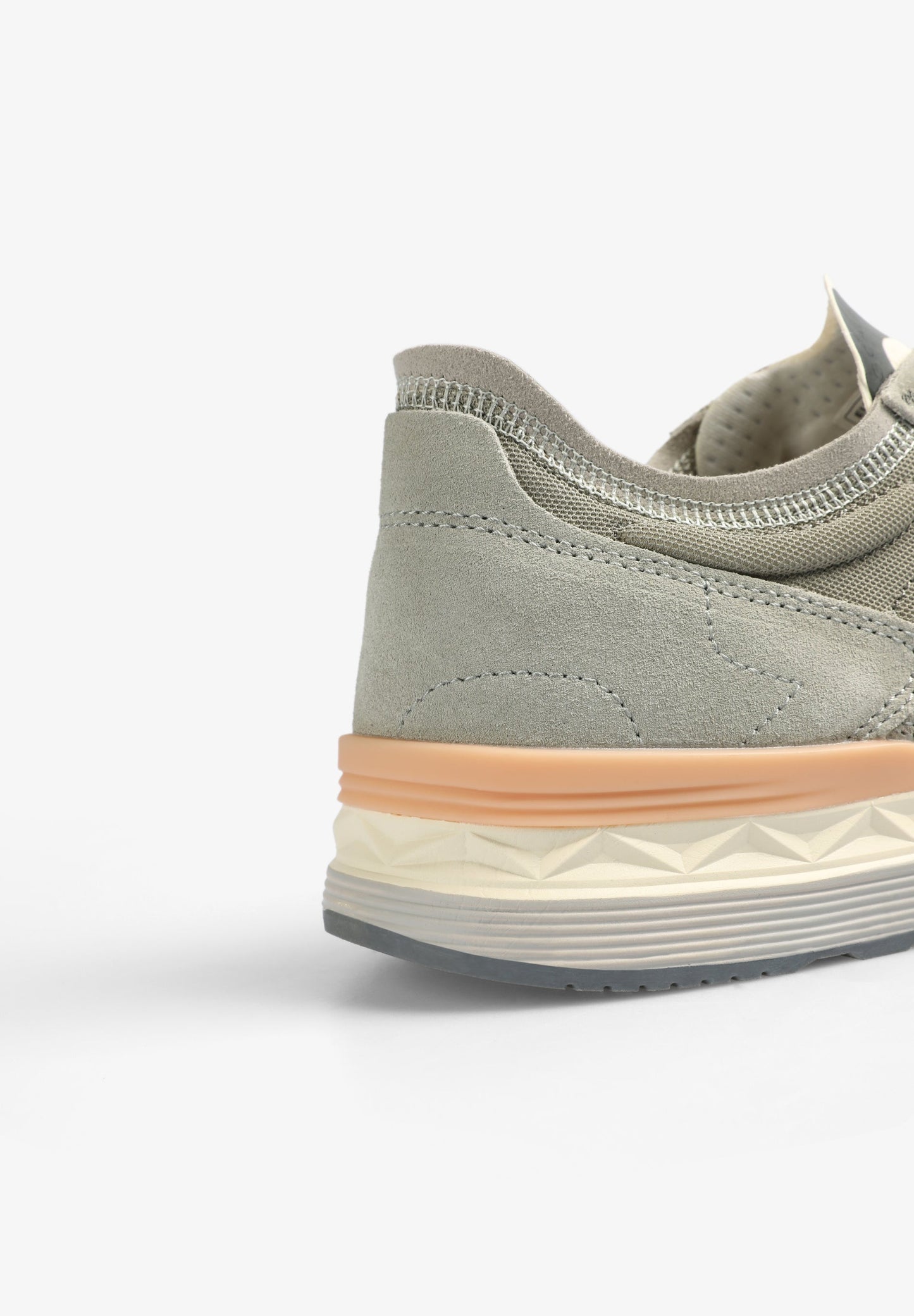 SNEAKERS WITH SUEDE SKULL DETAILS