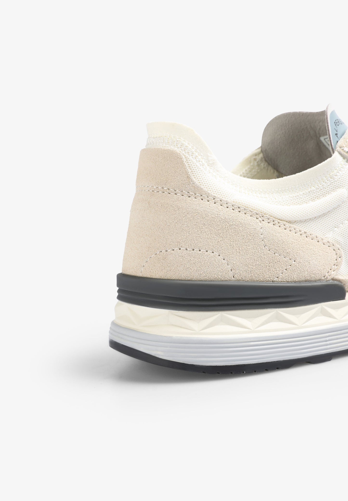 SNEAKERS WITH SUEDE SKULL DETAILS