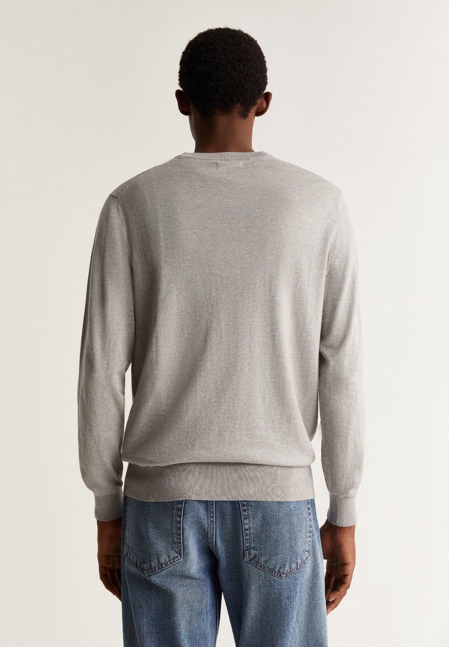 ROUND NECK SWEATER WITH SKULL