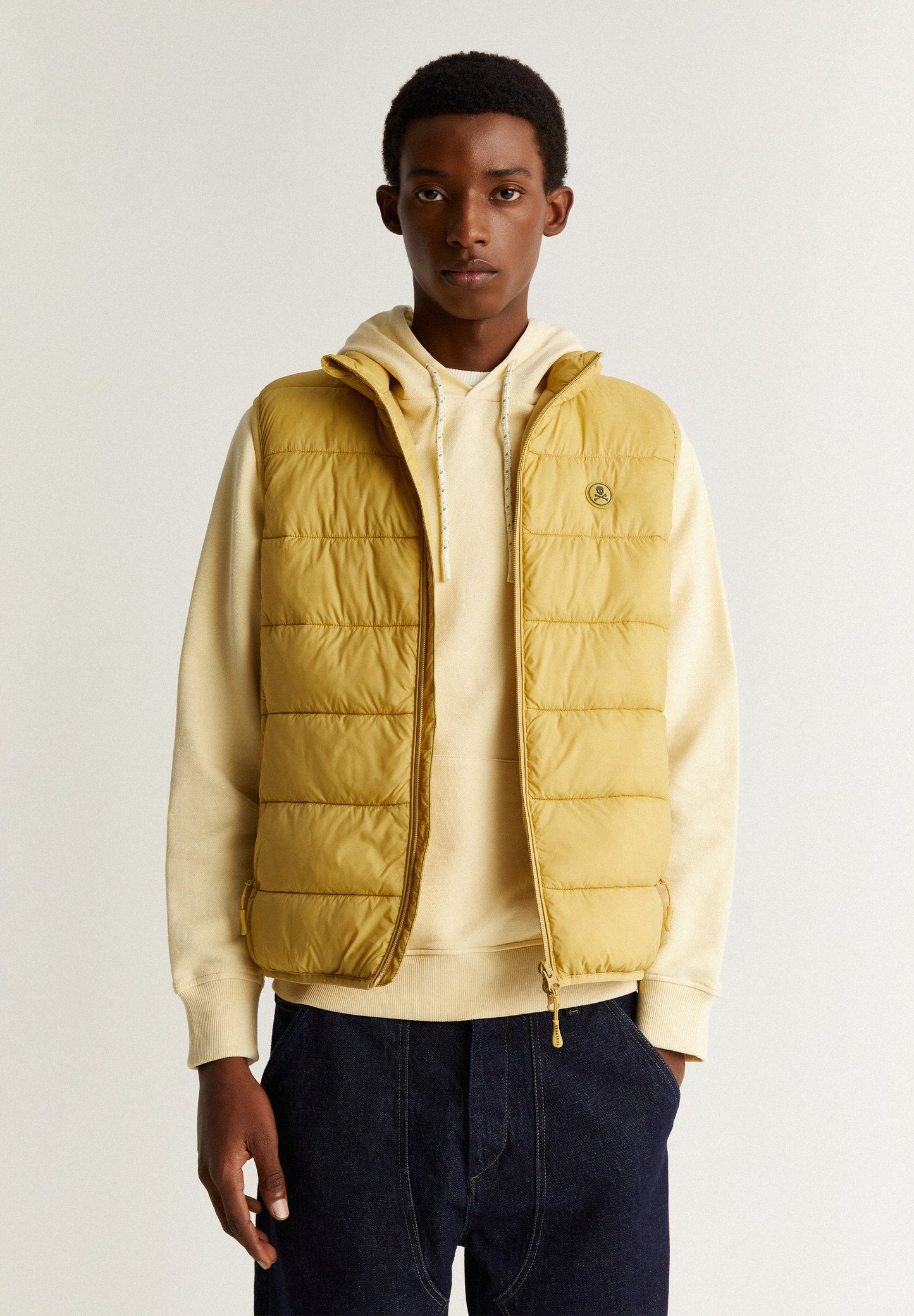 PUFFER VEST WITH SKULL