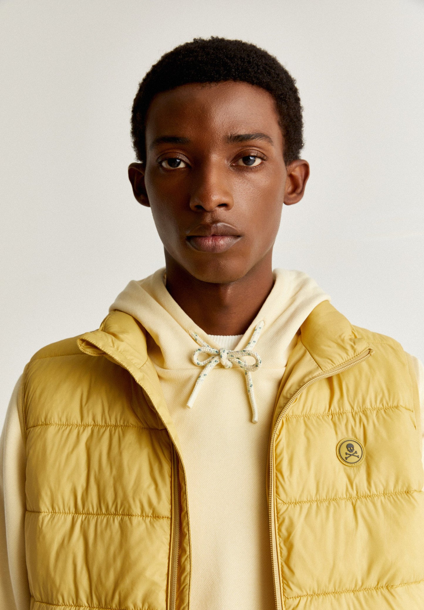 PUFFER VEST WITH SKULL