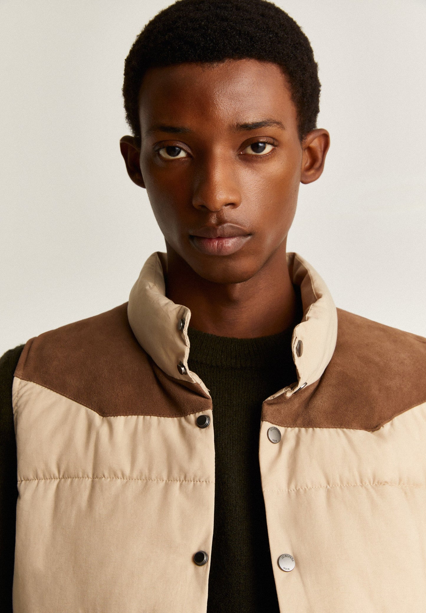 PREMIUM QUILTED WAISTCOAT WITH CONTRAST DETAILS