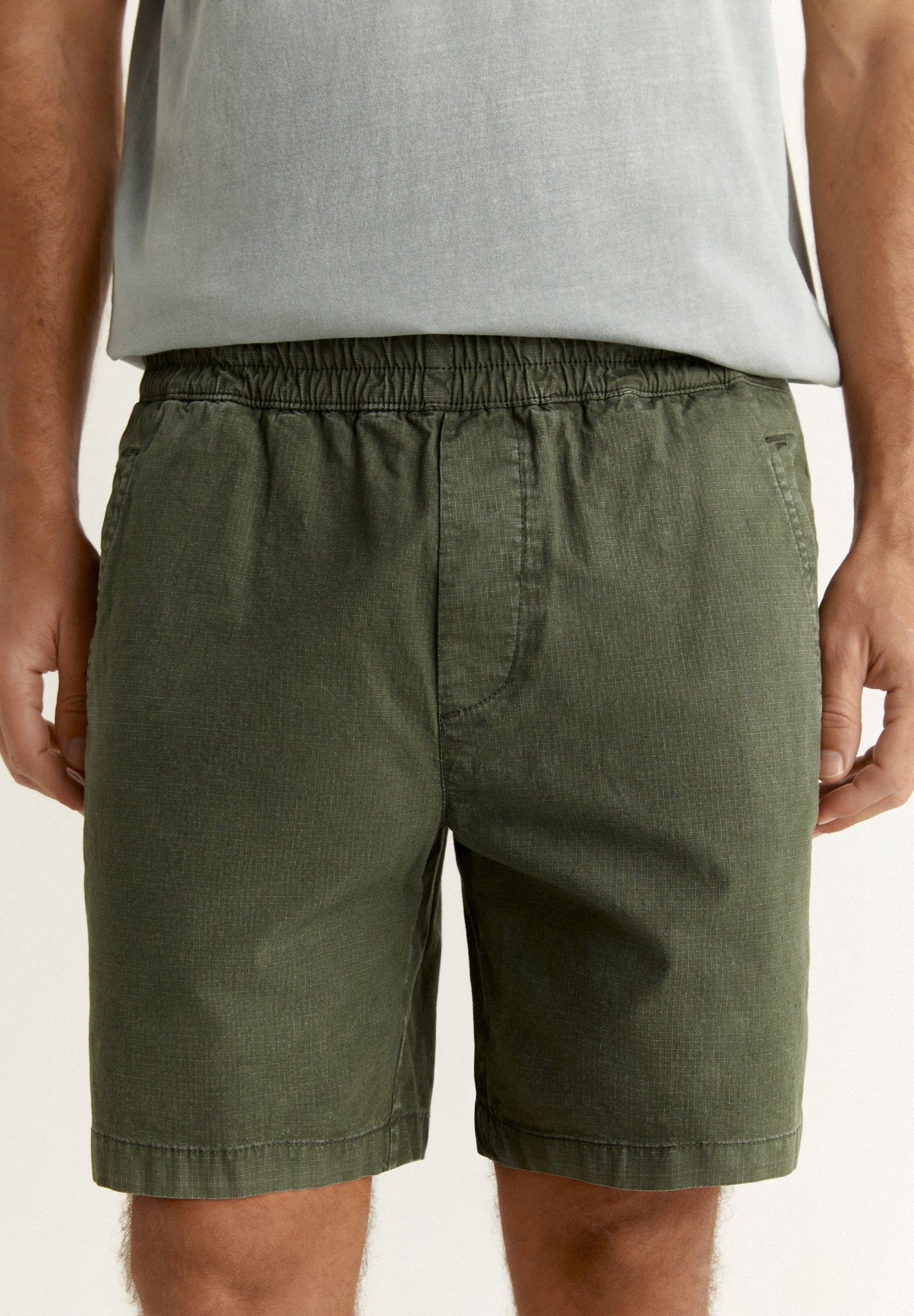 BERMUDA SHORTS WITH ELASTICATED DRAWSTRING WAISTBAND