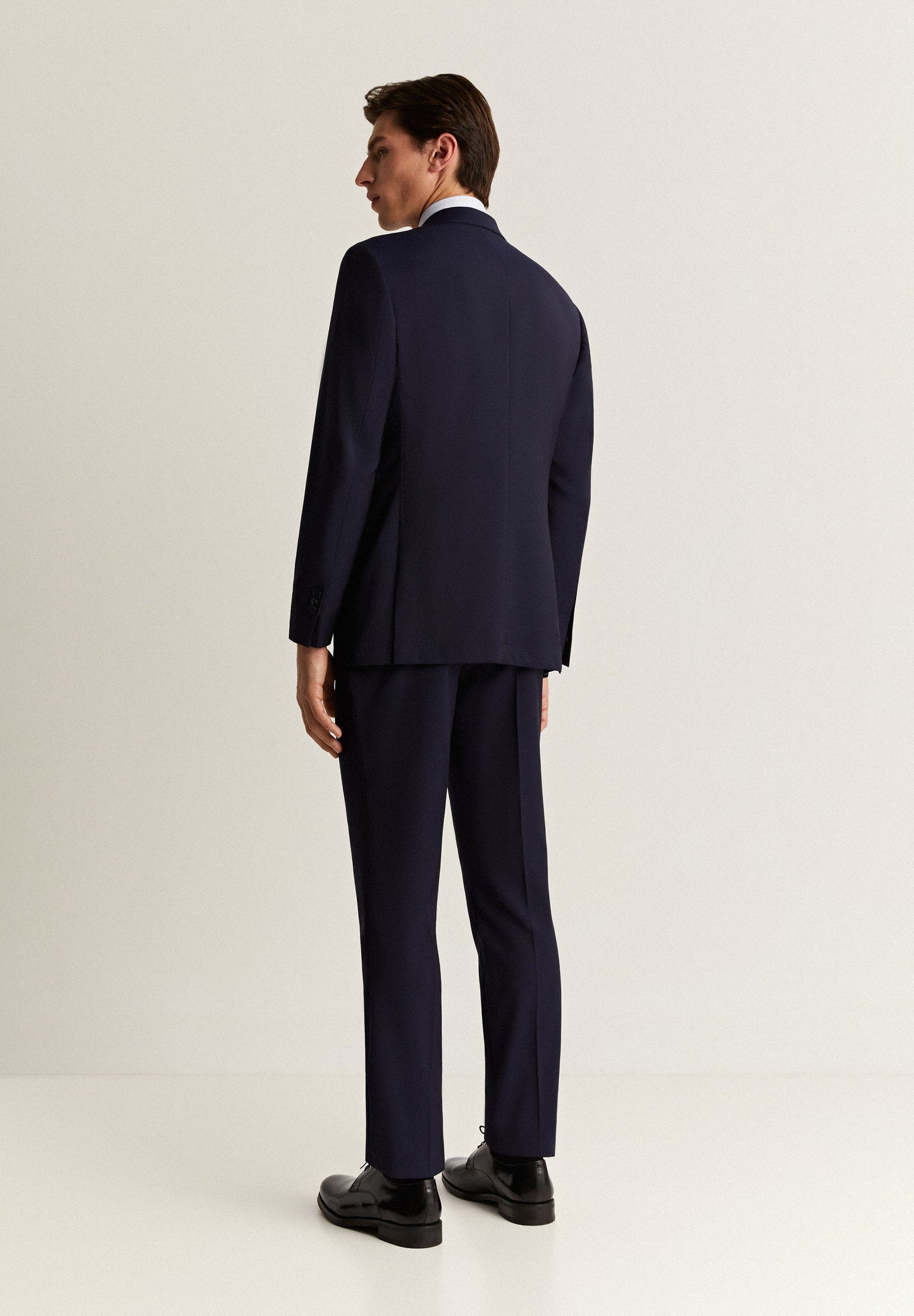 CLASSIC PLAIN-COLOURED NAVY BLUE SUIT